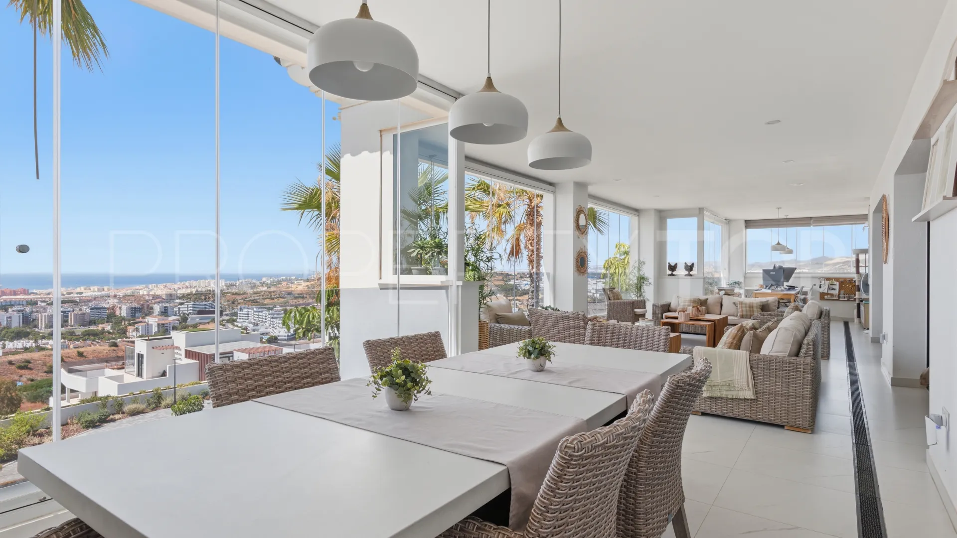 Buy apartment with 4 bedrooms in Mirador de Estepona Hills