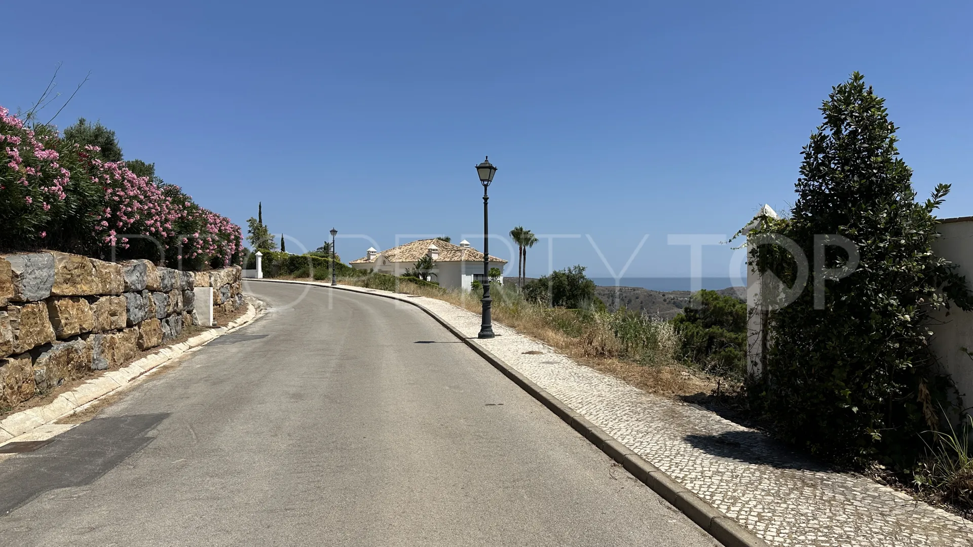Monte Mayor plot for sale
