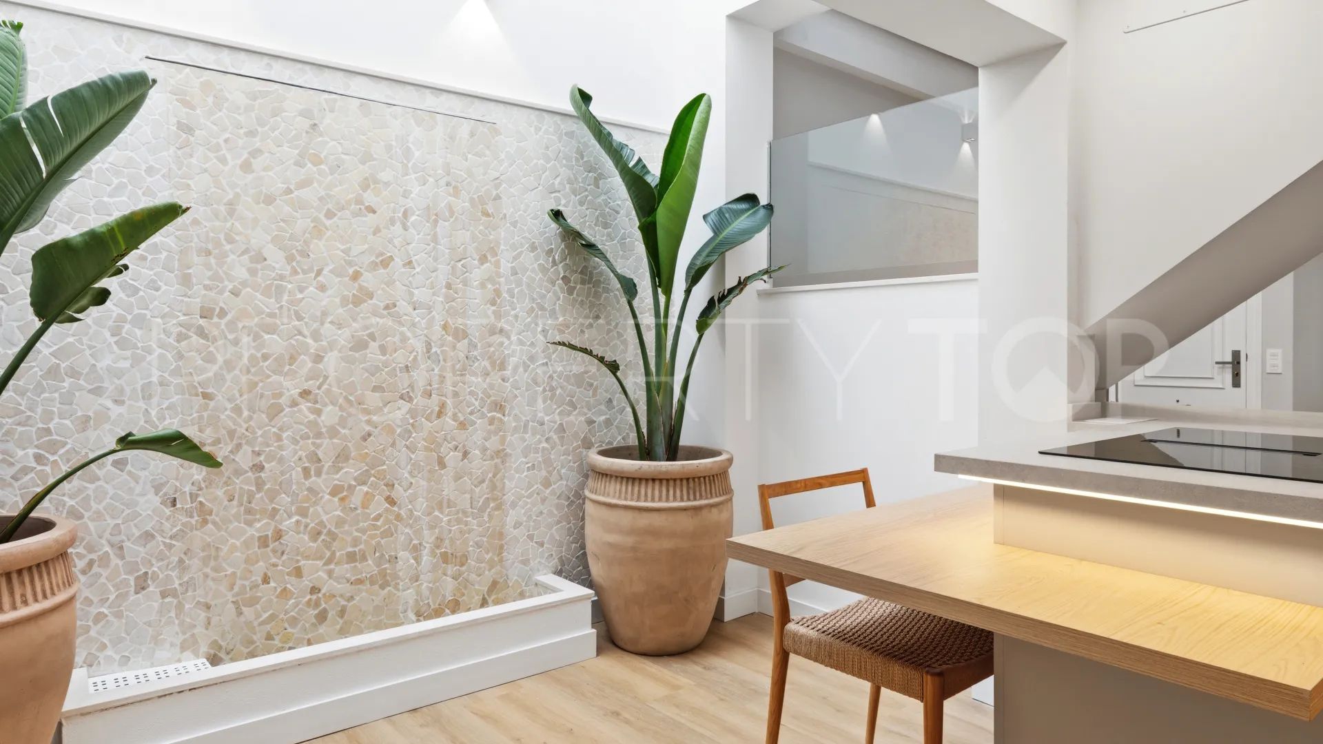 For sale town house in Estepona Old Town with 2 bedrooms