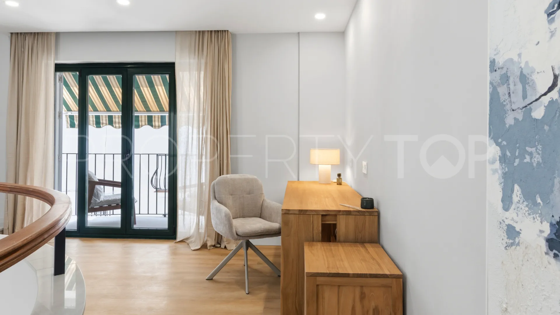 For sale town house in Estepona Old Town with 2 bedrooms