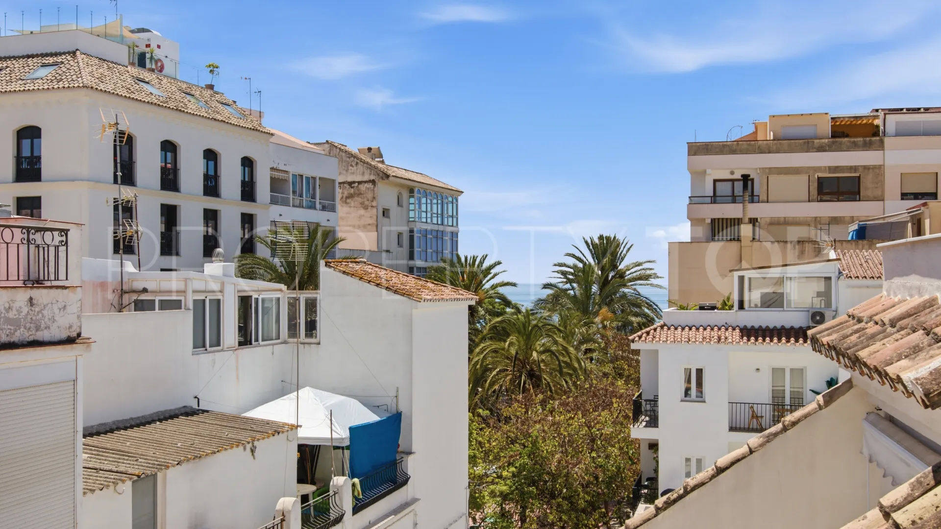 Adosado a la venta de 3 dormitorios en Estepona Casco Antiguo