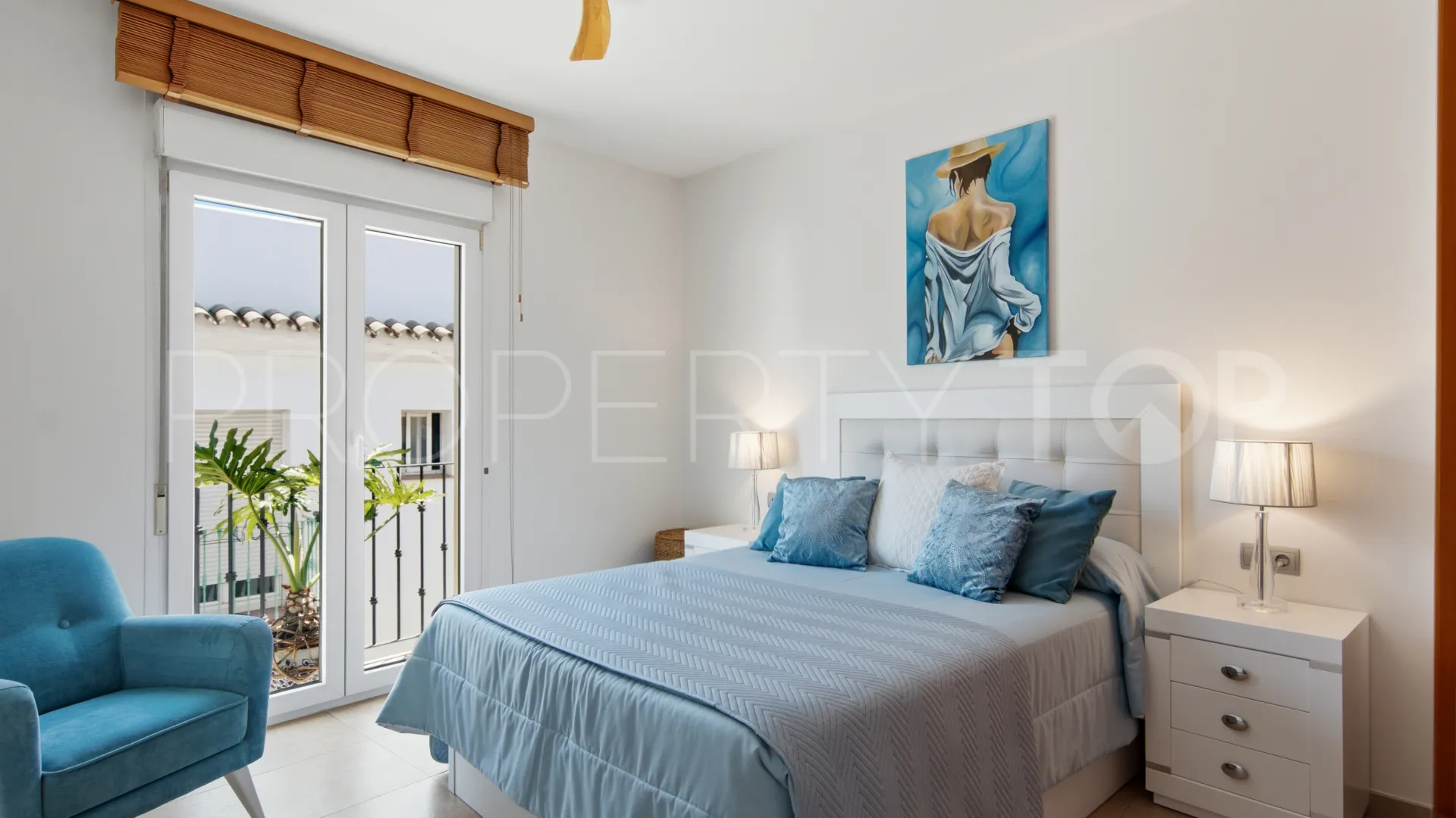 Adosado a la venta de 3 dormitorios en Estepona Casco Antiguo