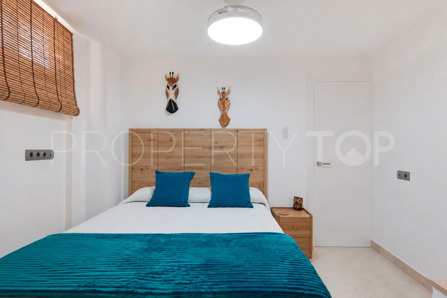 Adosado a la venta de 3 dormitorios en Estepona Casco Antiguo