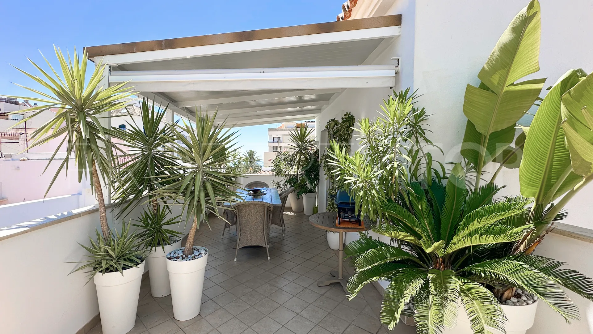 Adosado a la venta de 3 dormitorios en Estepona Casco Antiguo