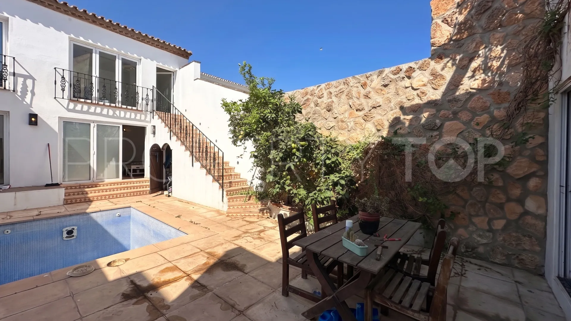 Se vende adosado en Estepona Casco Antiguo con 4 dormitorios