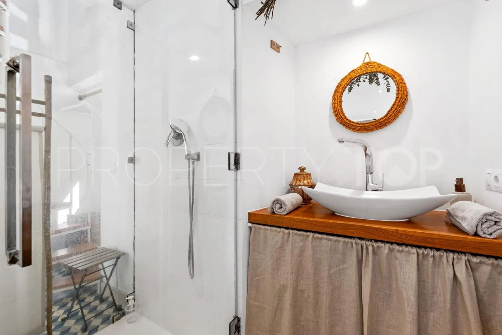 Adosado de 2 dormitorios en venta en Estepona Casco Antiguo