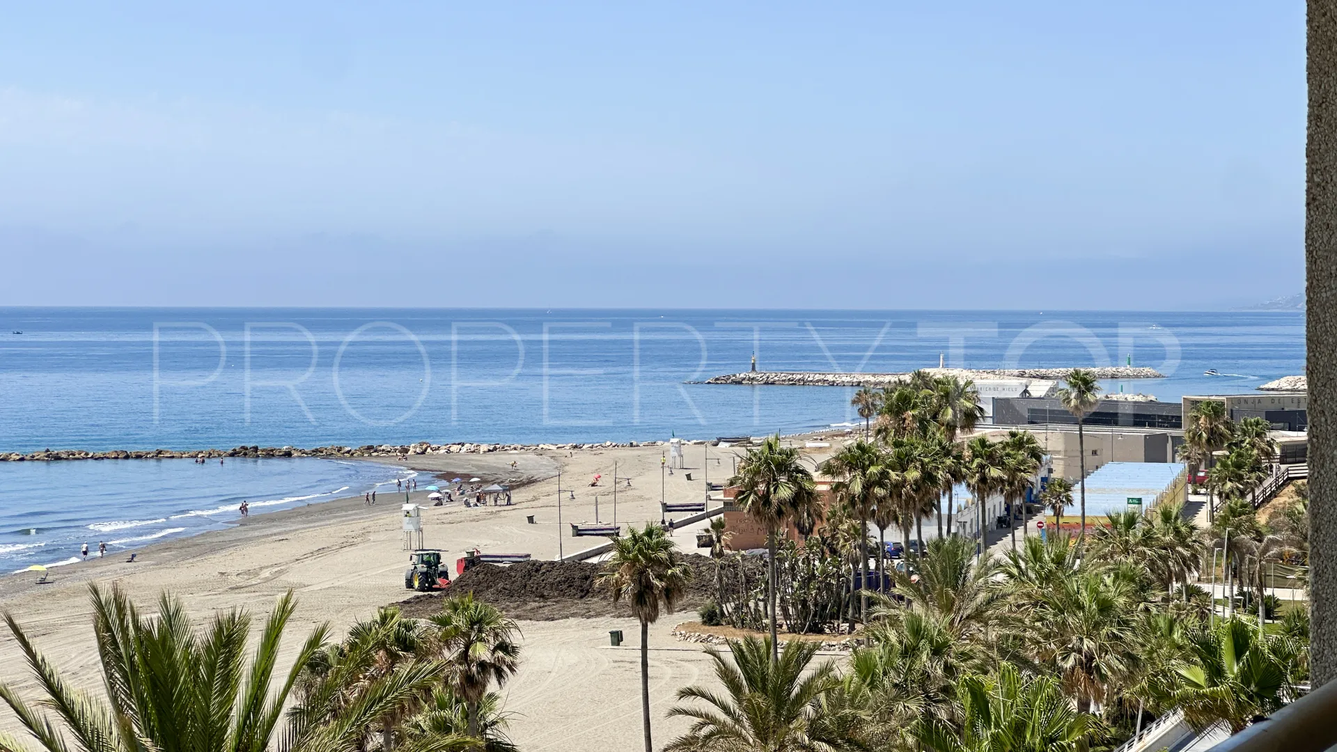 Apartment for sale in Estepona Centre with 3 bedrooms