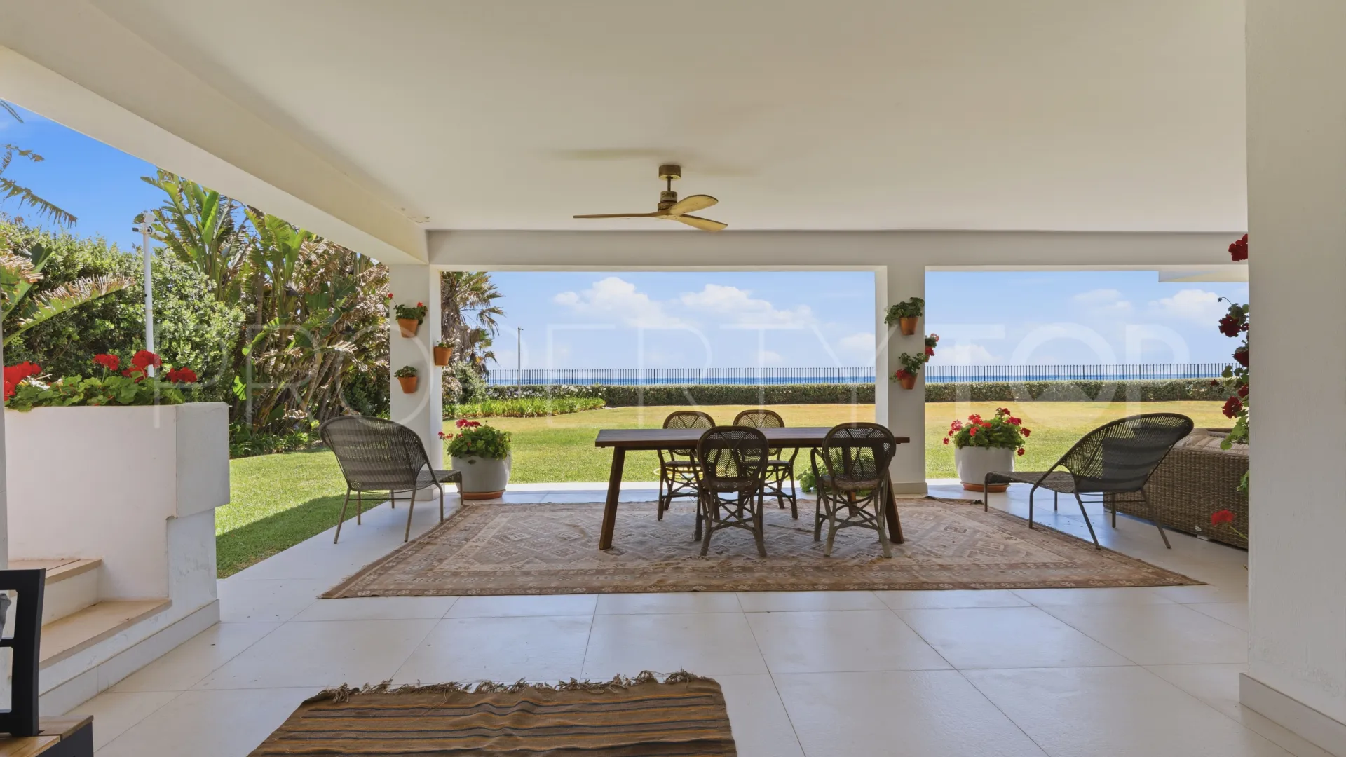 Villa with 9 bedrooms for sale in Casasola