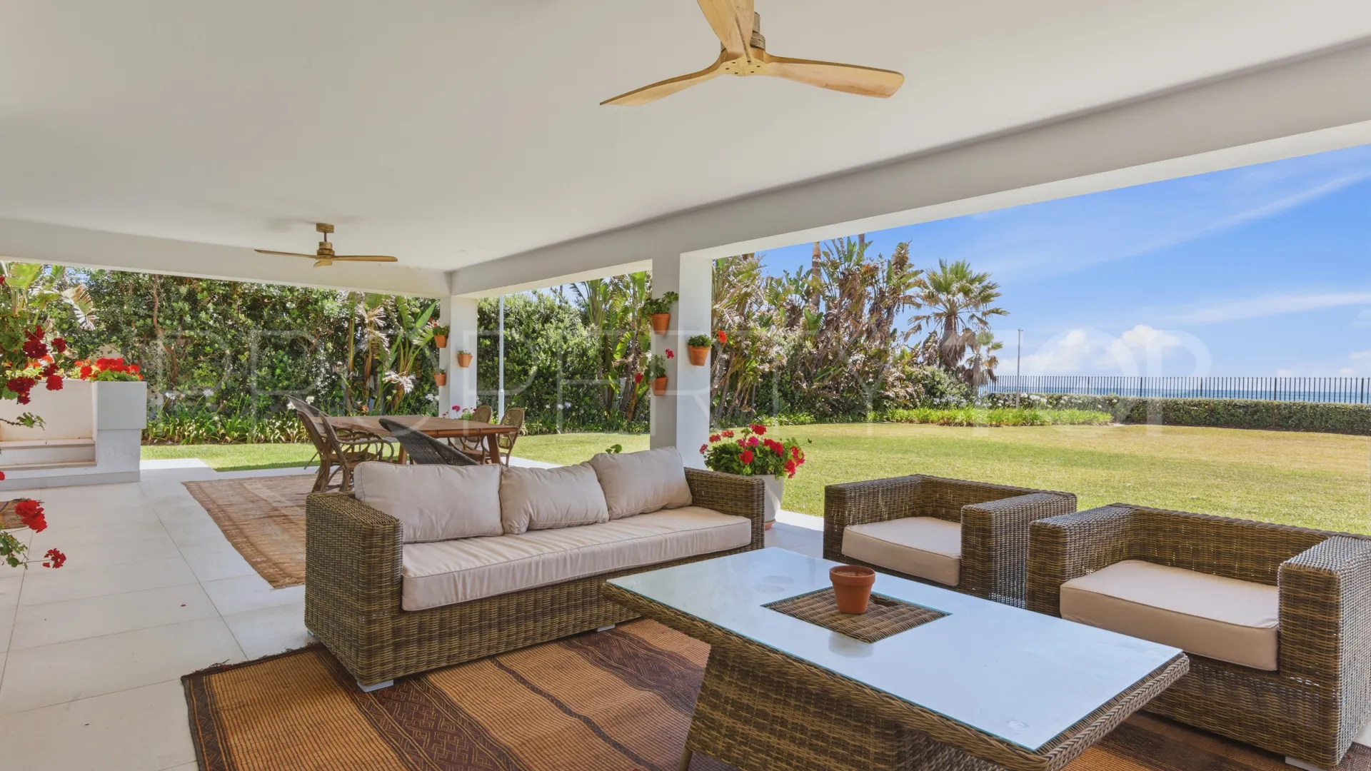 Villa with 9 bedrooms for sale in Casasola