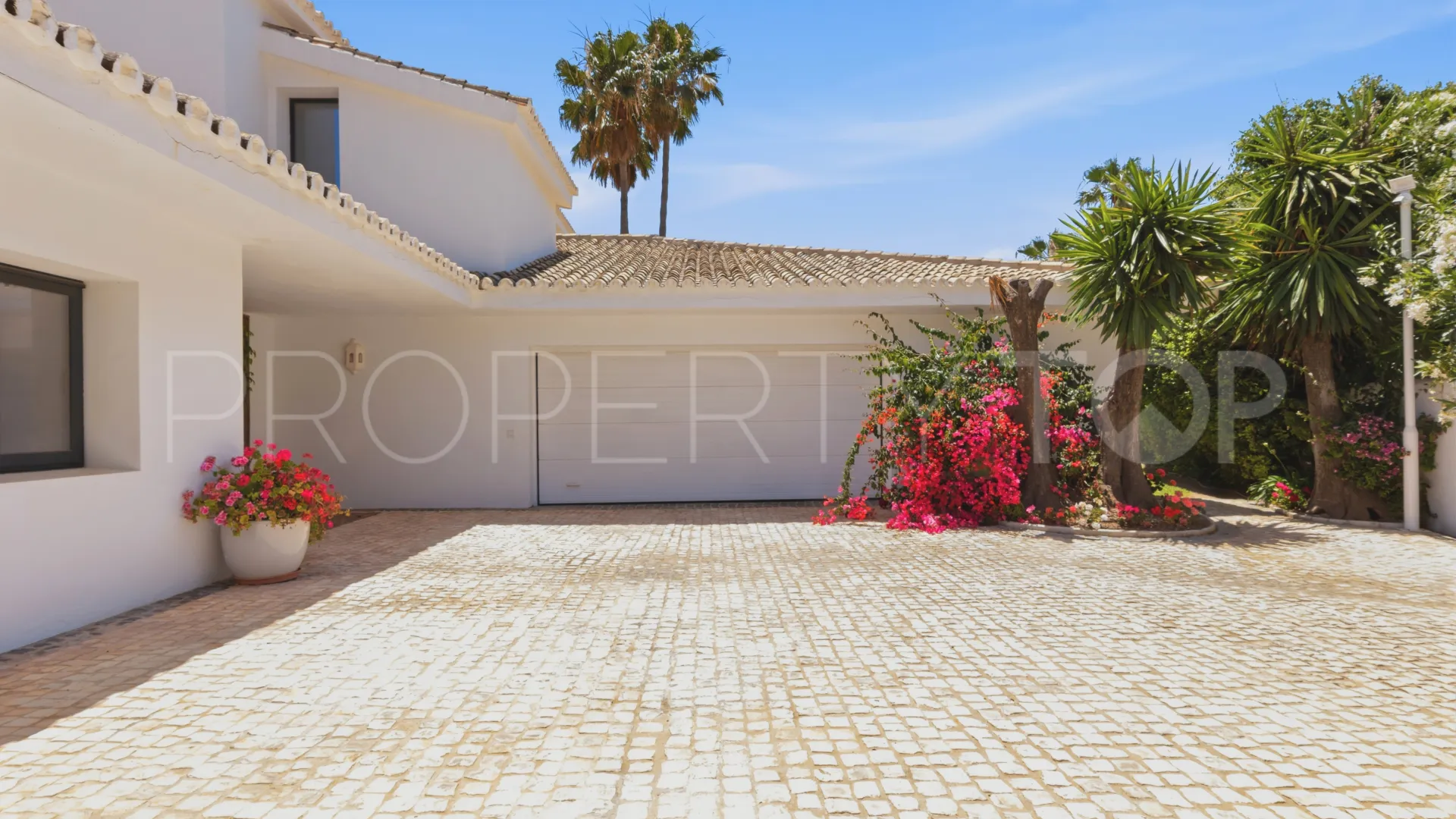 Villa with 9 bedrooms for sale in Casasola