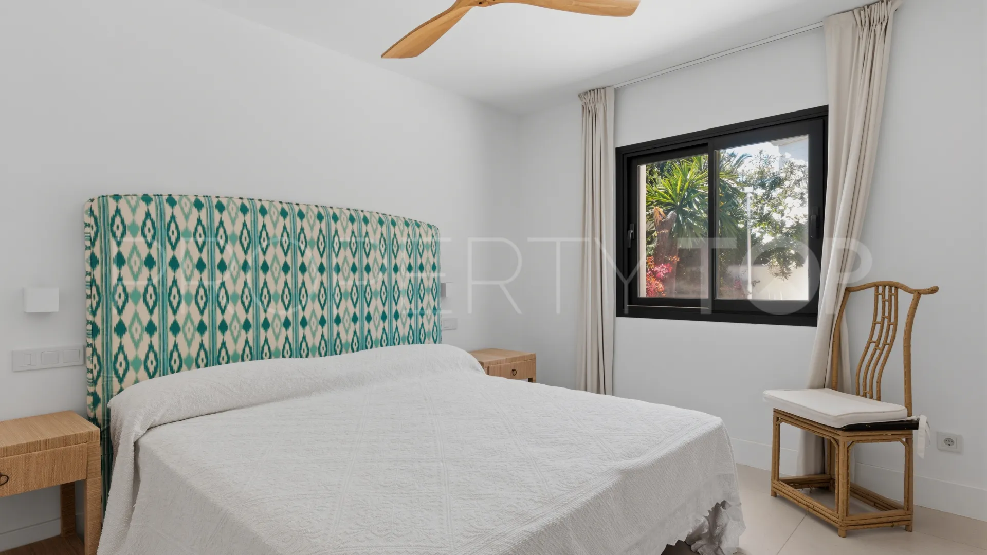 Villa with 9 bedrooms for sale in Casasola