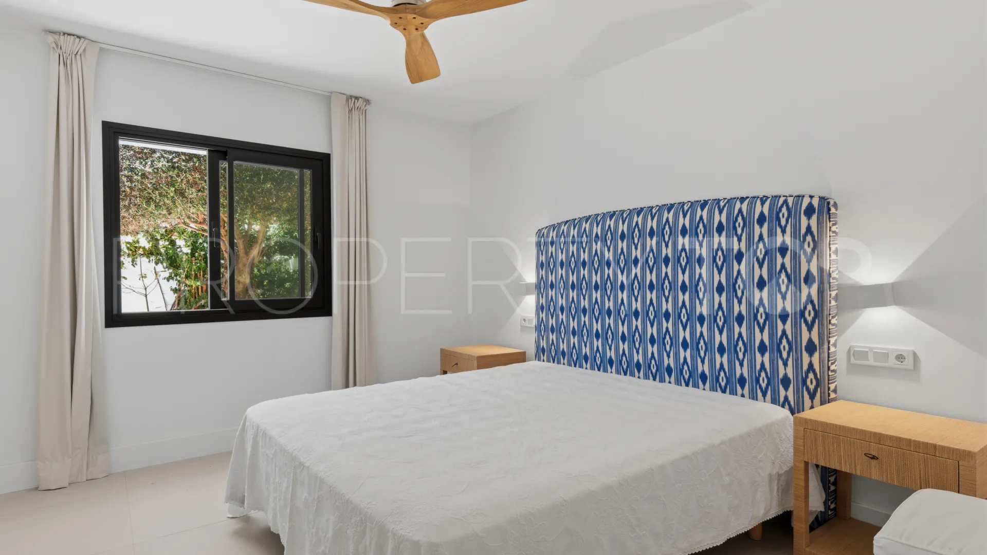 Villa with 9 bedrooms for sale in Casasola