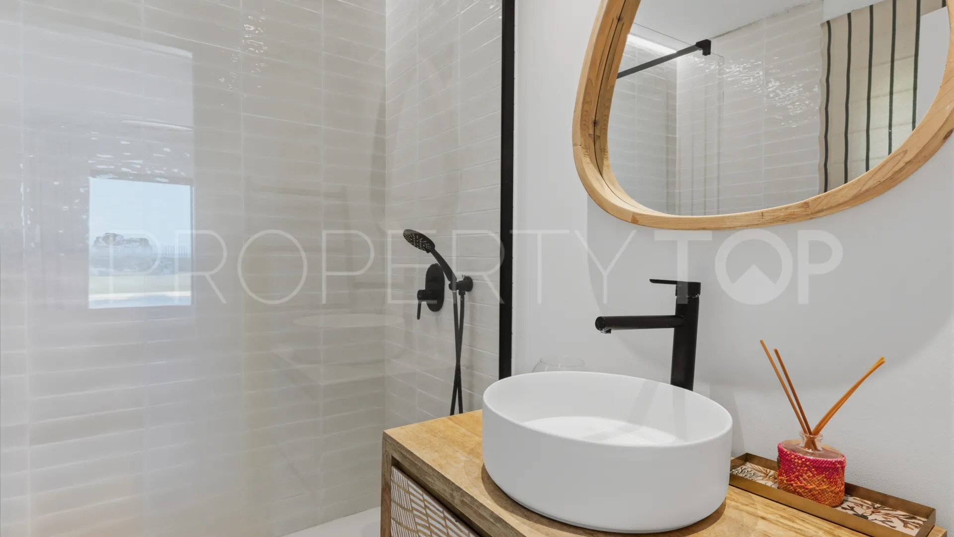 Villa with 9 bedrooms for sale in Casasola