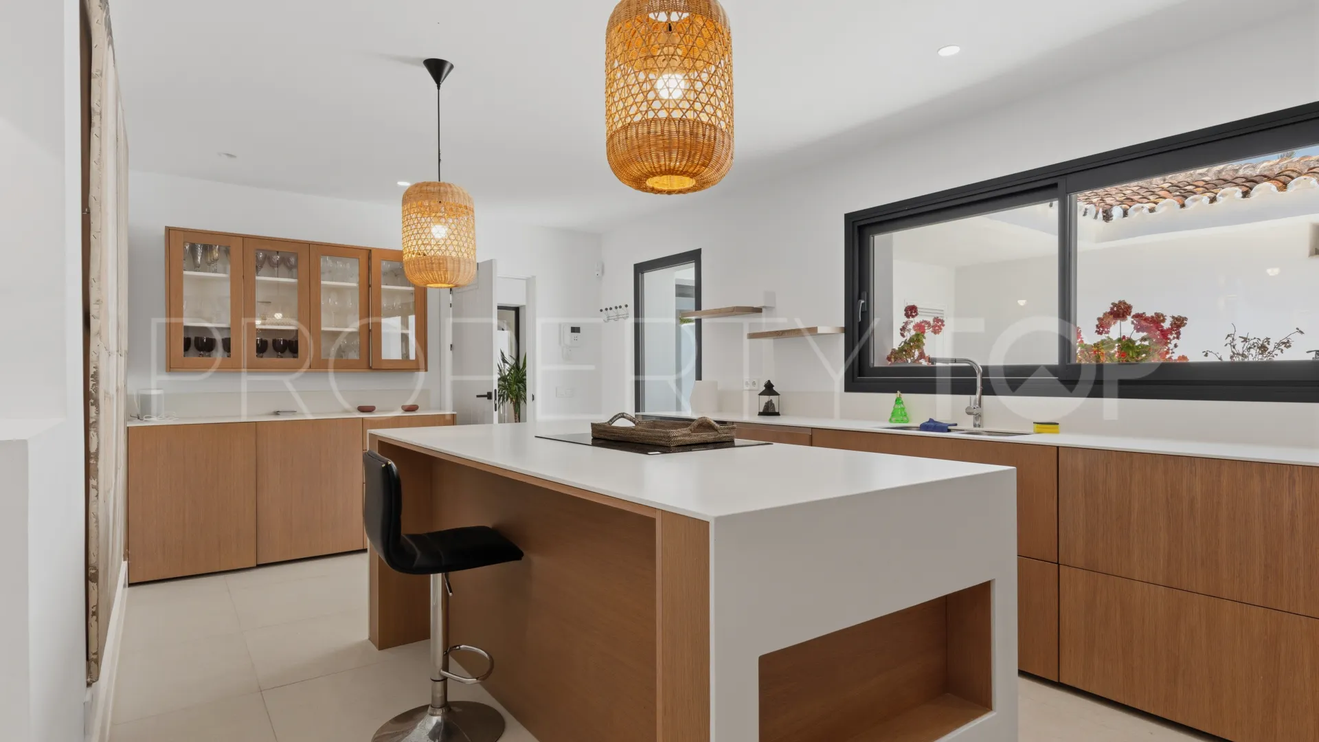 Villa with 9 bedrooms for sale in Casasola