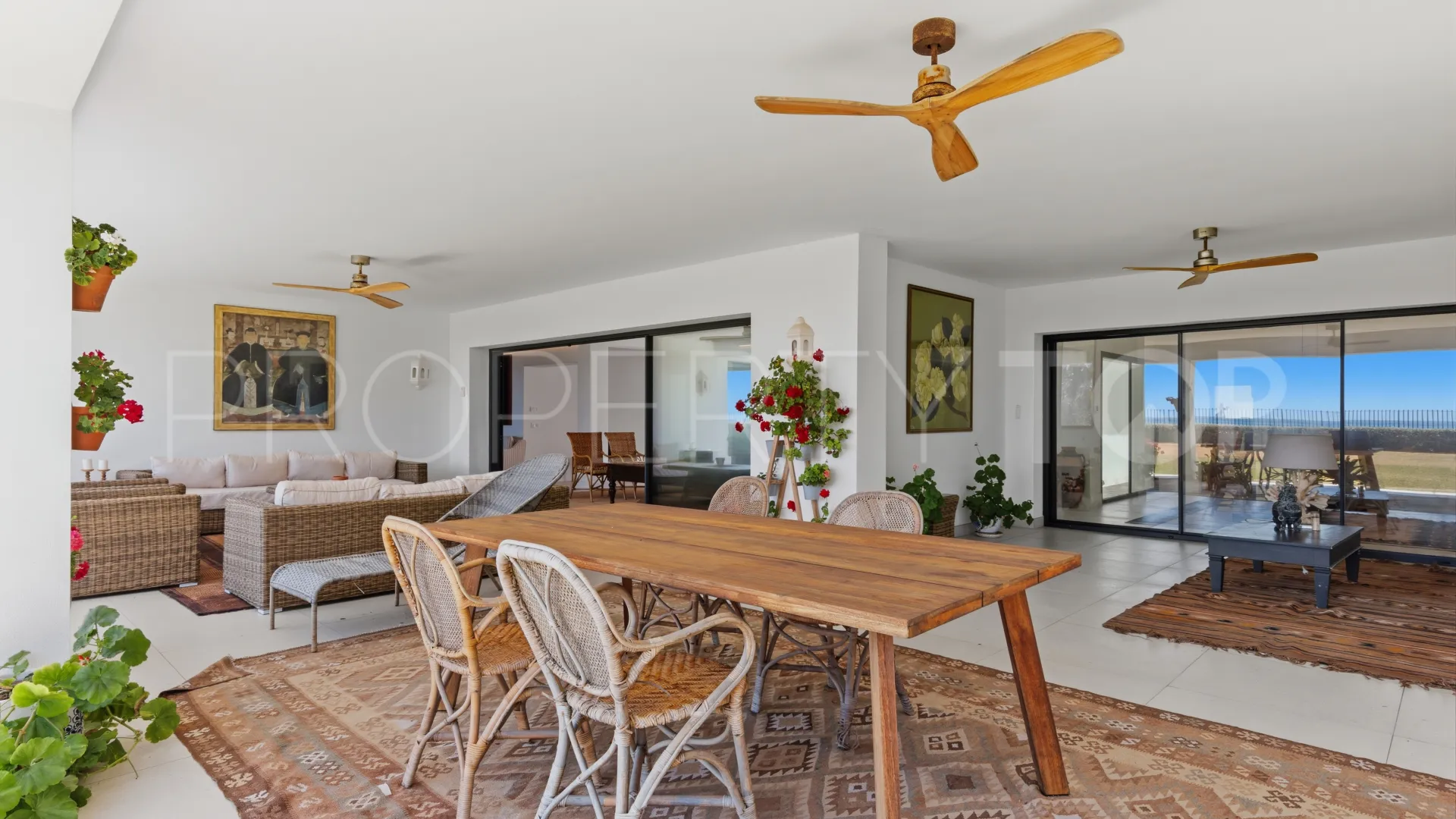 Villa with 9 bedrooms for sale in Casasola