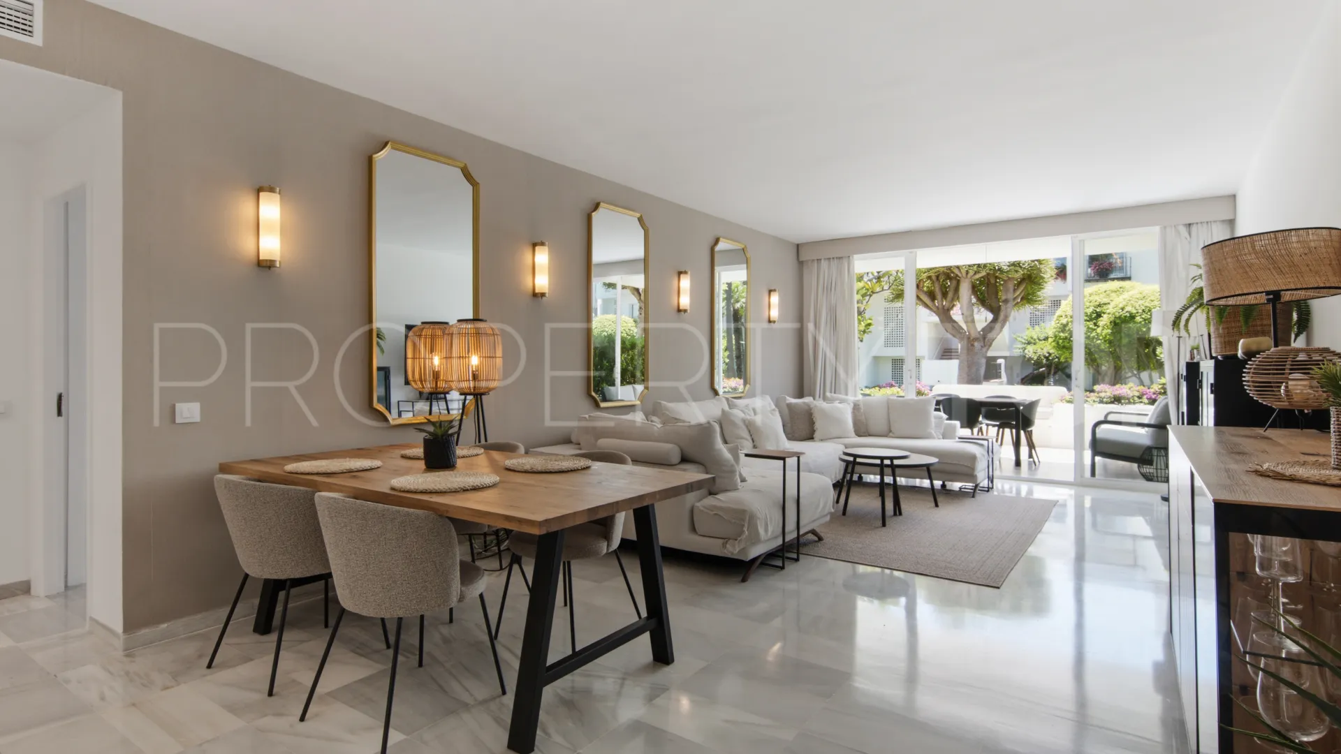 Buy ground floor apartment in Alcazaba Beach with 2 bedrooms