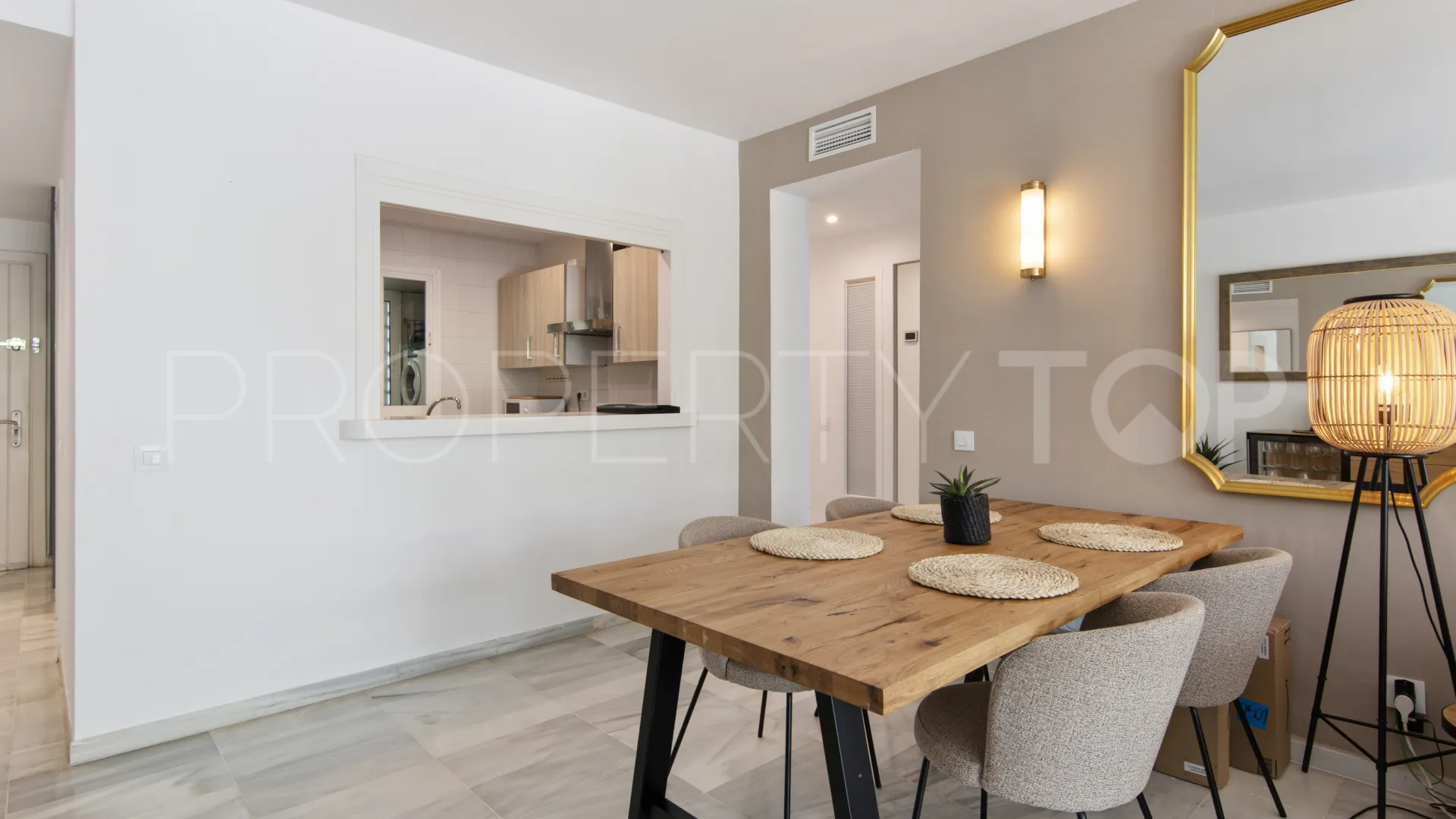 Buy ground floor apartment in Alcazaba Beach with 2 bedrooms