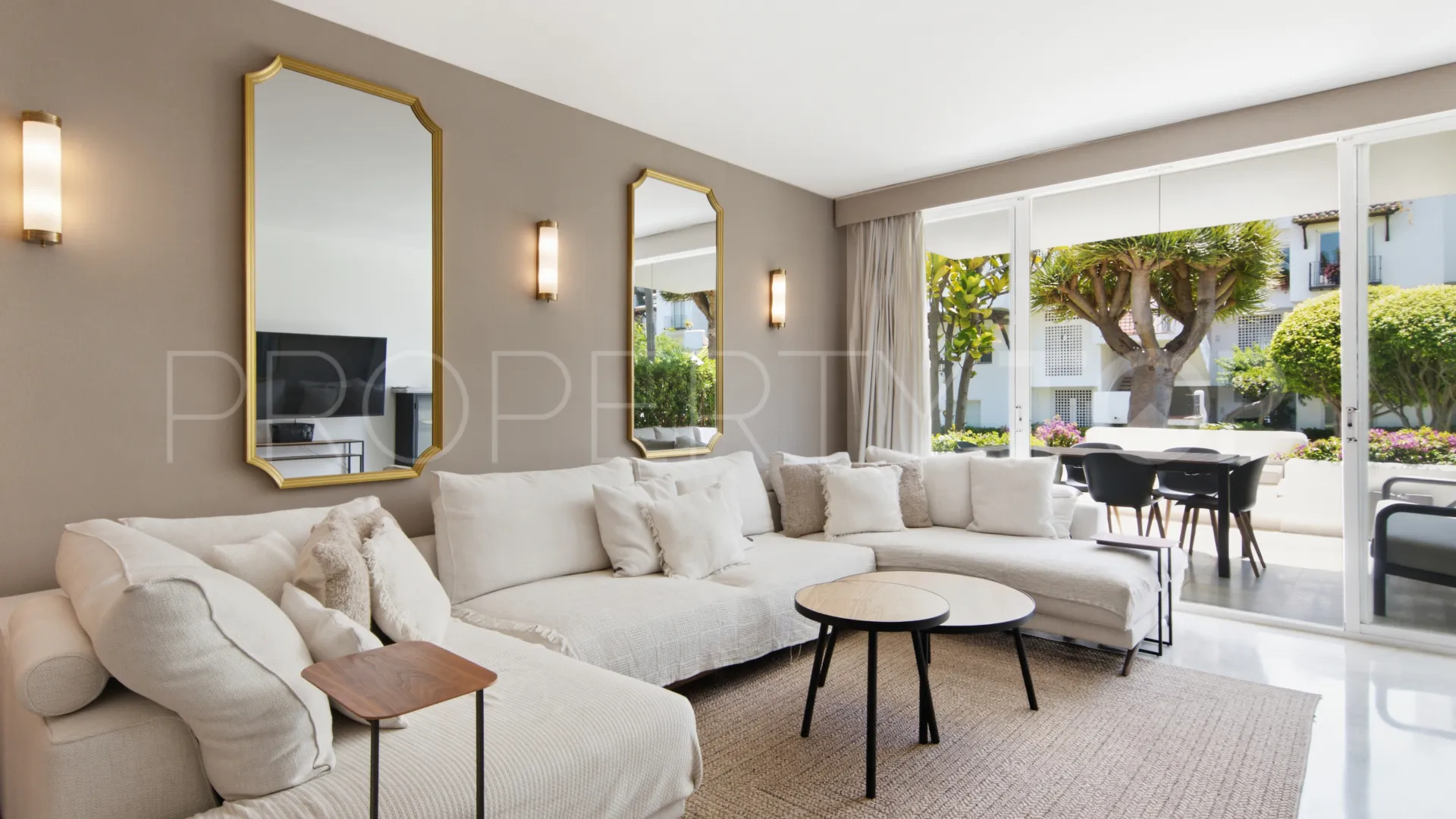 Buy ground floor apartment in Alcazaba Beach with 2 bedrooms