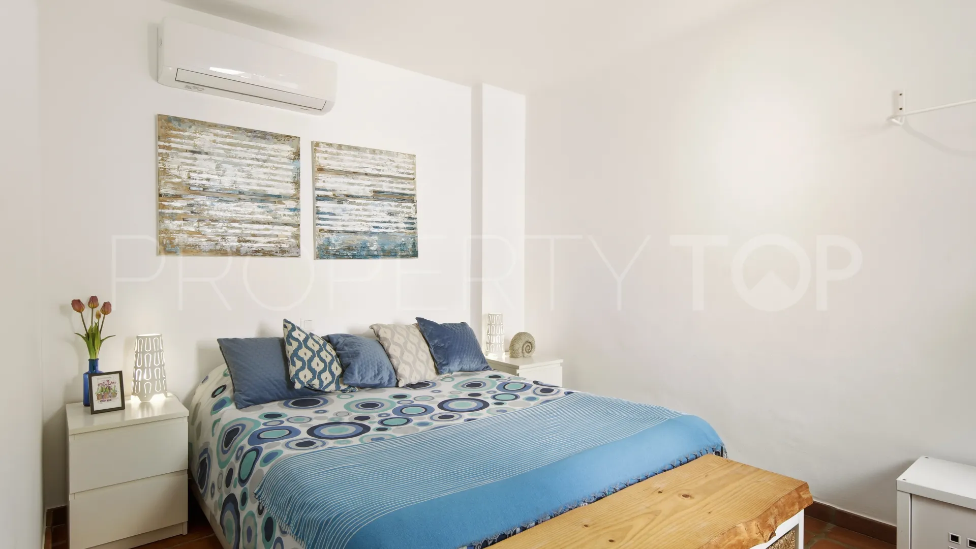 For sale town house in Estepona Old Town with 3 bedrooms