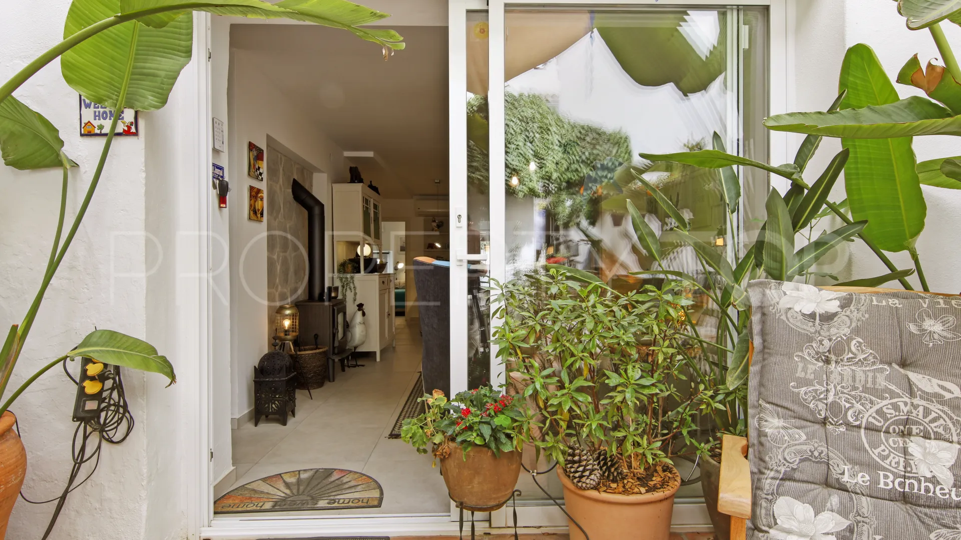 For sale town house in Estepona Old Town with 3 bedrooms