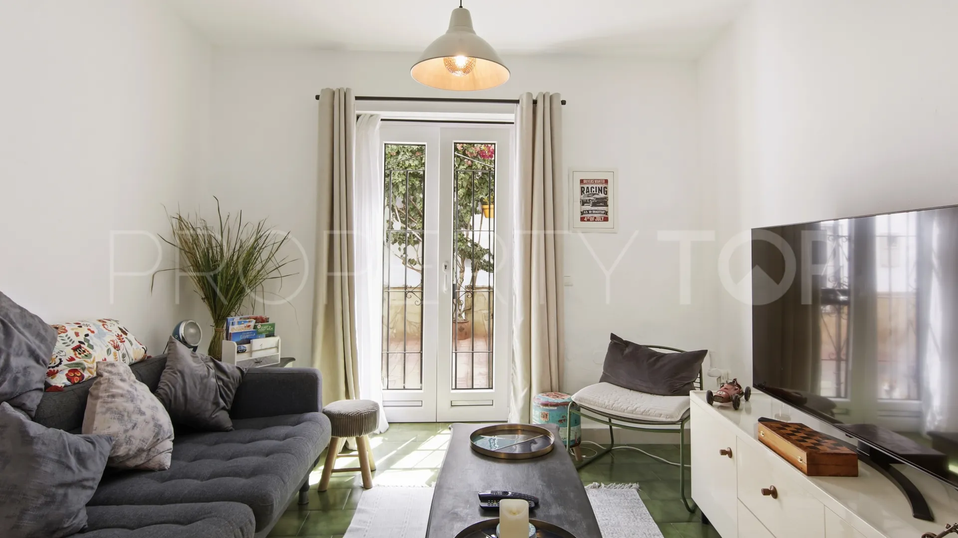For sale town house in Estepona Old Town with 3 bedrooms