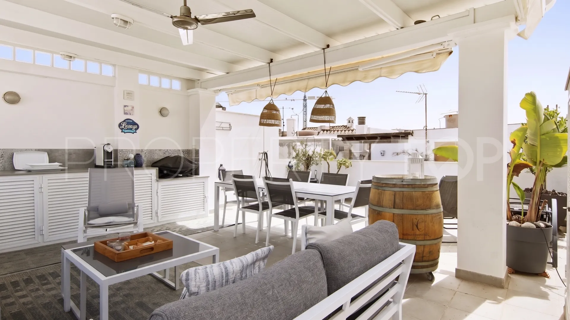 For sale town house in Estepona Old Town with 3 bedrooms