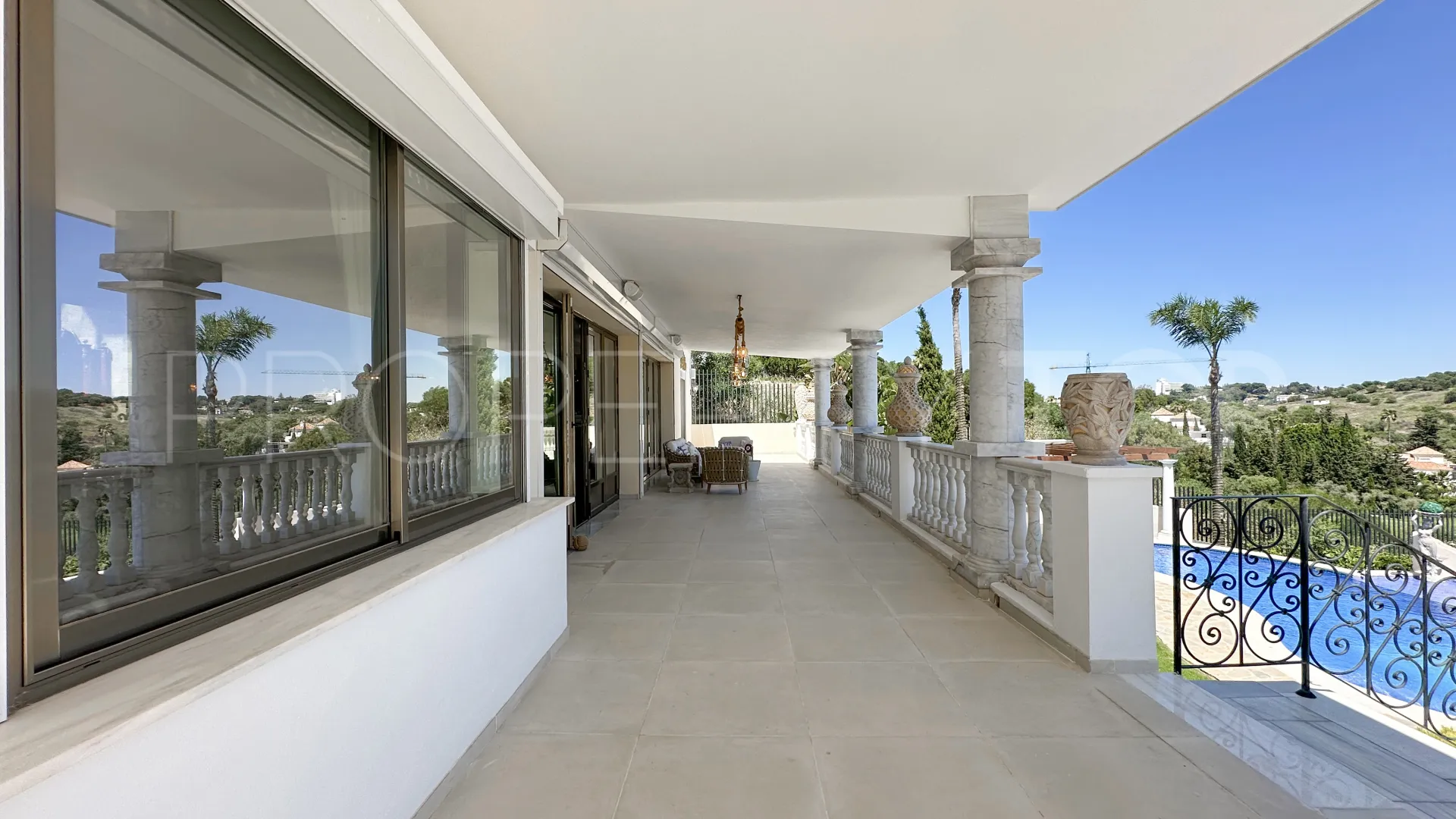 Villa en venta en Los Flamingos con 7 dormitorios