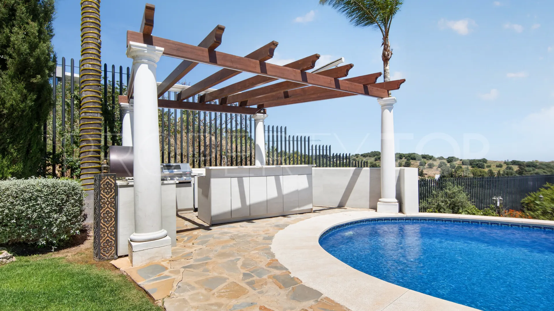 Villa en venta en Los Flamingos con 7 dormitorios
