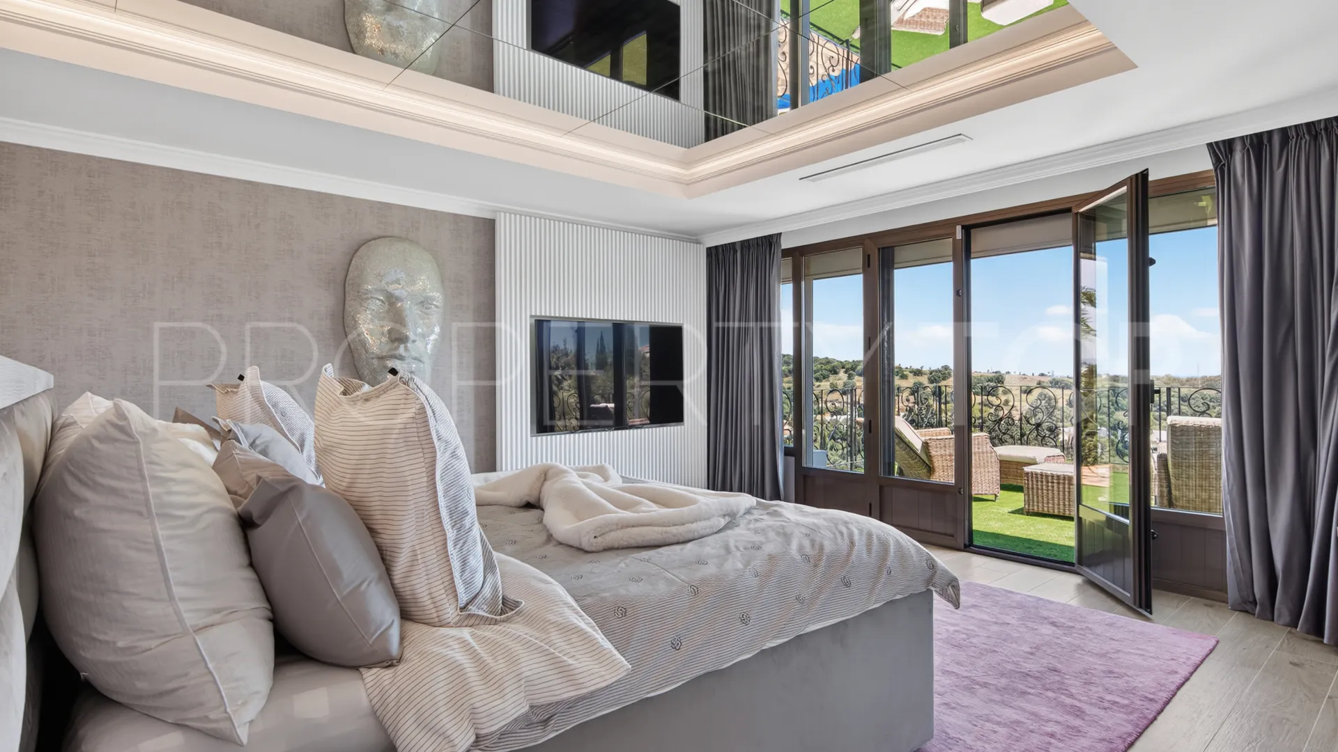 Villa en venta en Los Flamingos con 7 dormitorios
