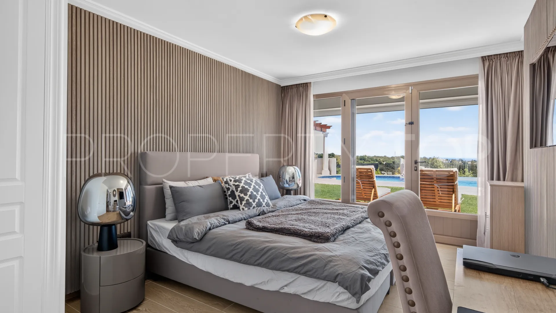 Villa en venta en Los Flamingos con 7 dormitorios