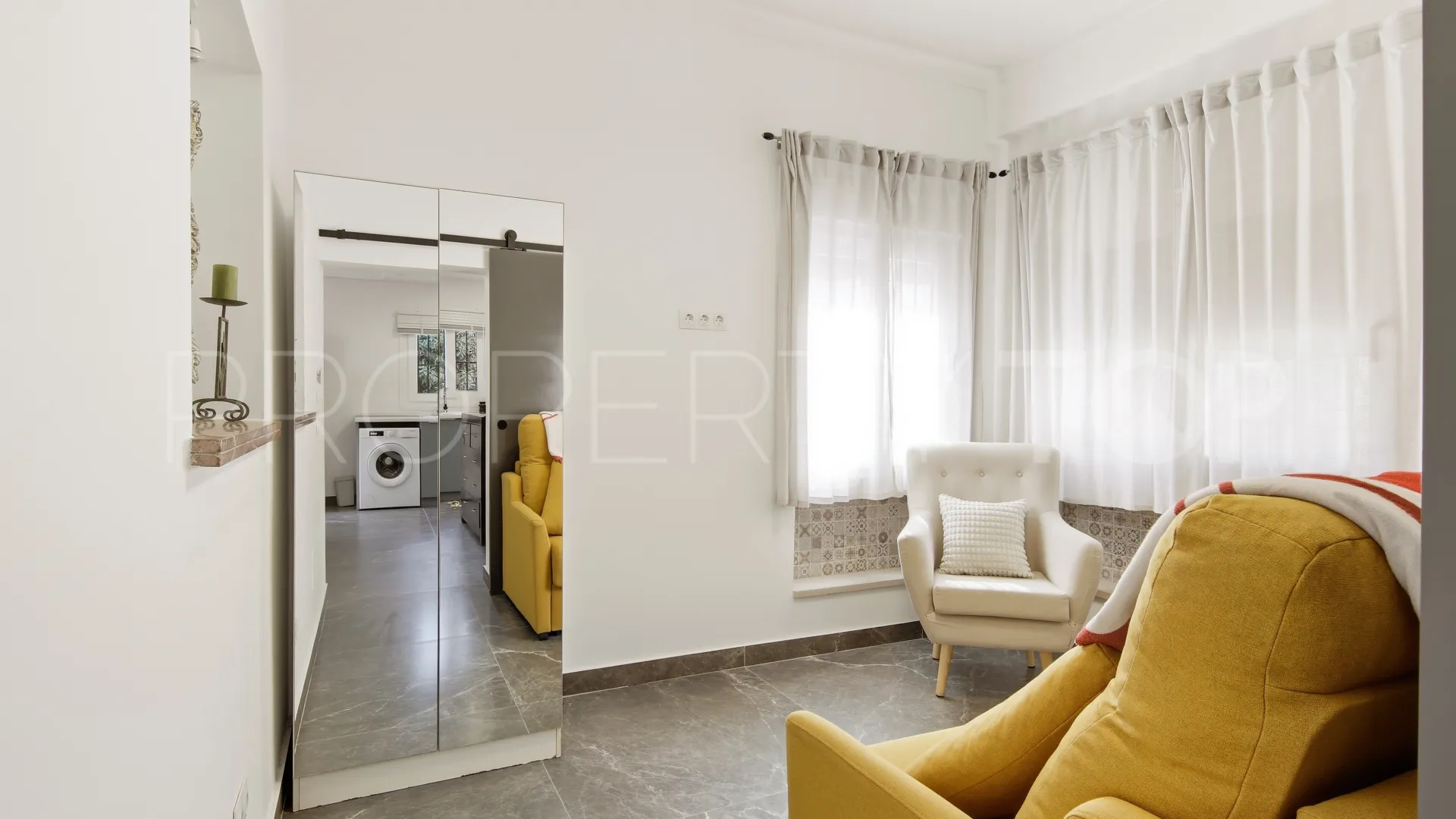 Villa en venta con 9 dormitorios en Jardin Tropical