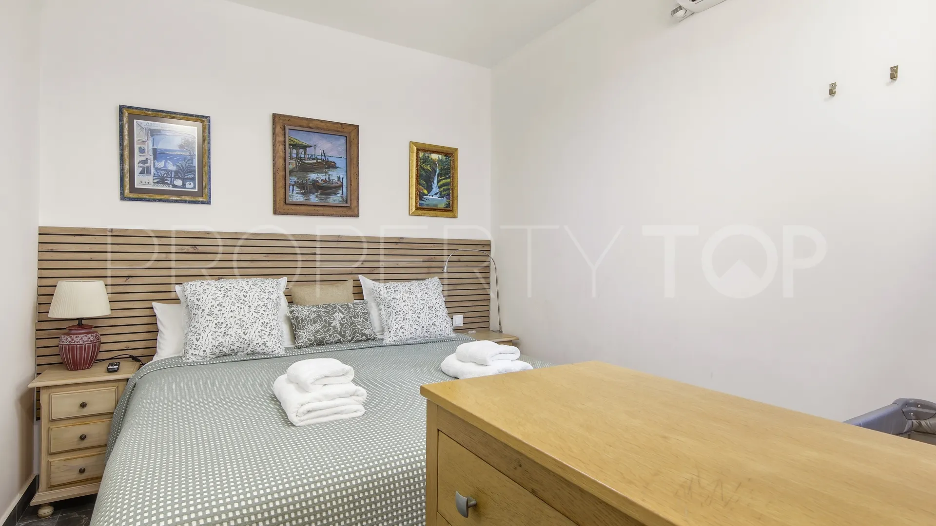 Villa en venta con 9 dormitorios en Jardin Tropical