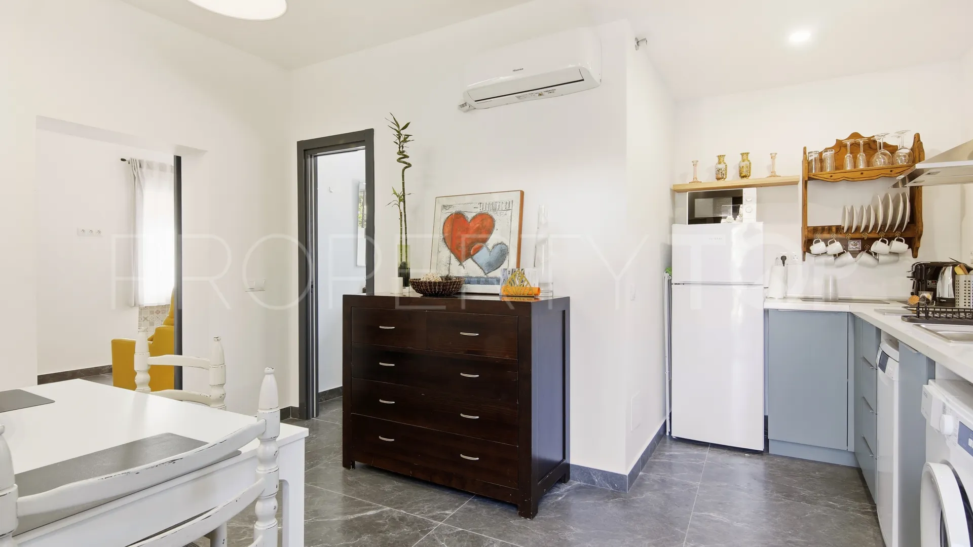 Villa en venta con 9 dormitorios en Jardin Tropical