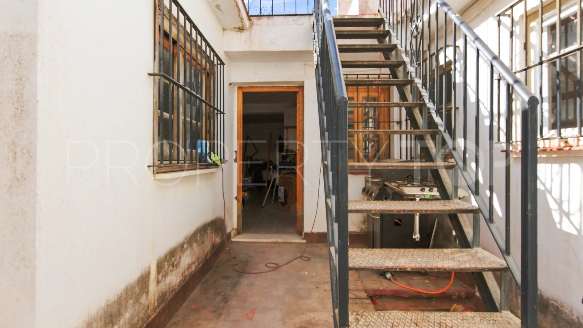 For sale Estepona Old Town 9 bedrooms town house