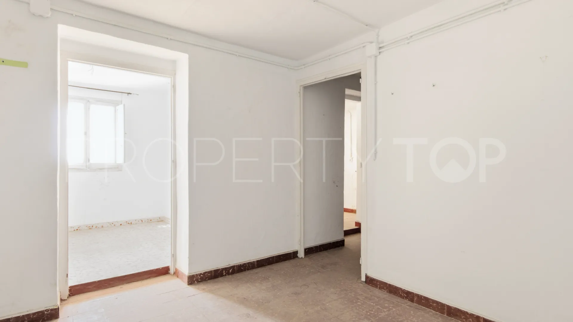 For sale Estepona Old Town 9 bedrooms town house