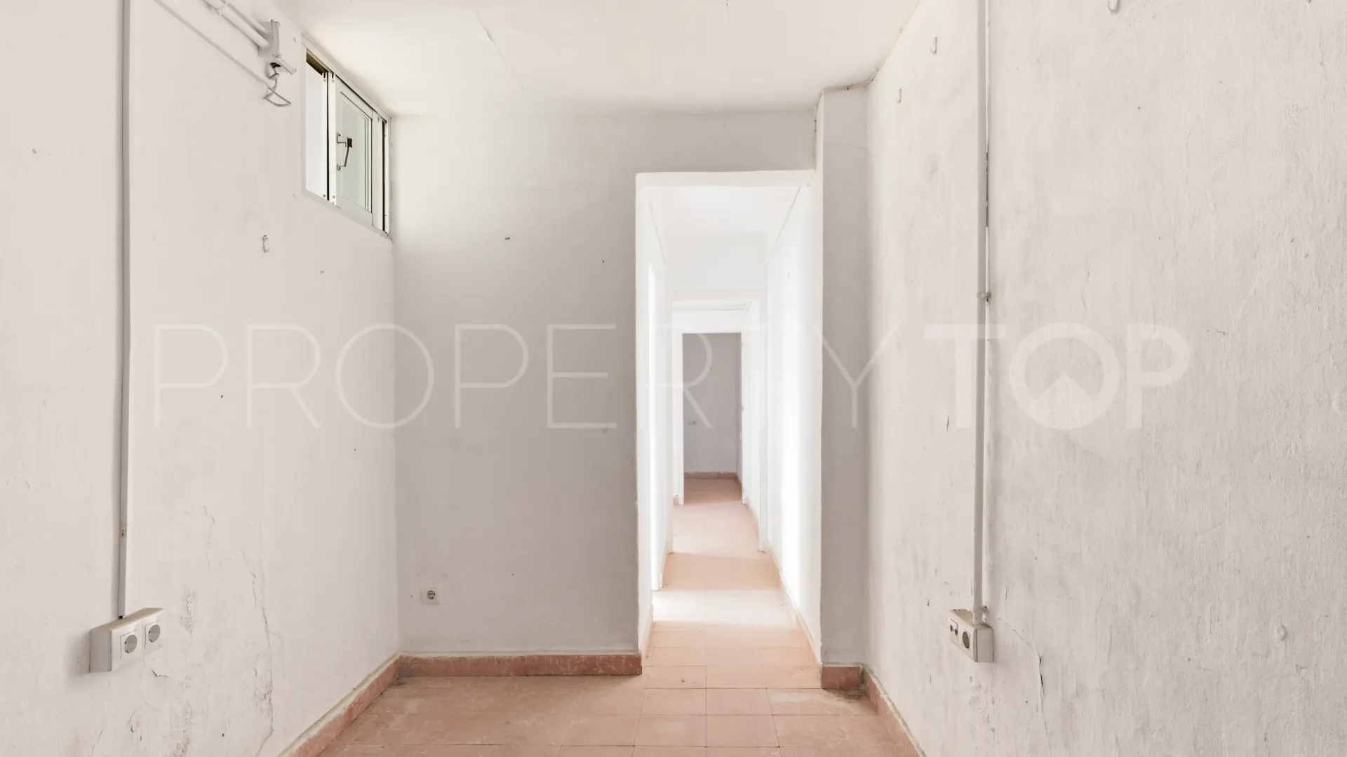 For sale Estepona Old Town 9 bedrooms town house