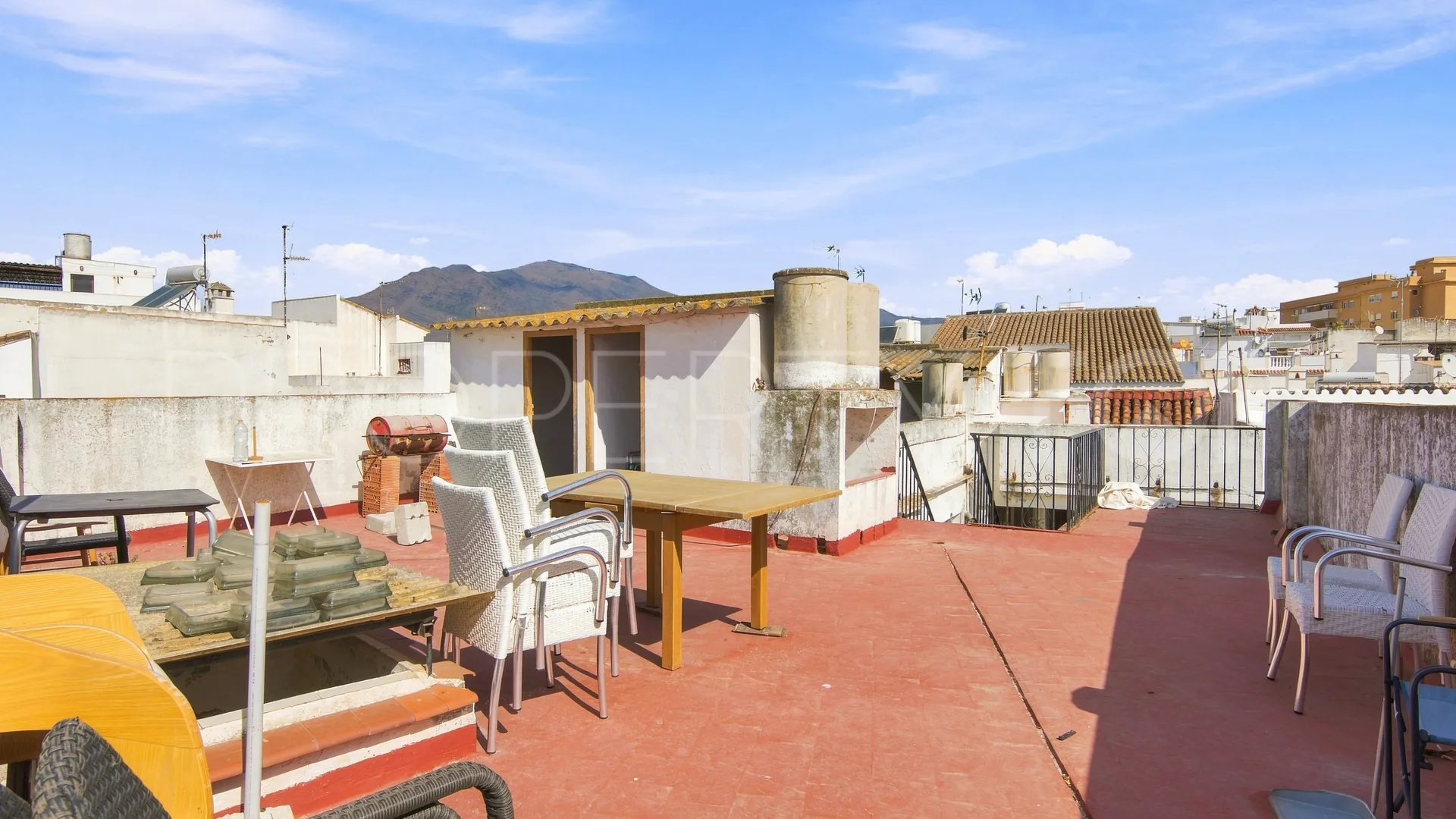 For sale Estepona Old Town 9 bedrooms town house