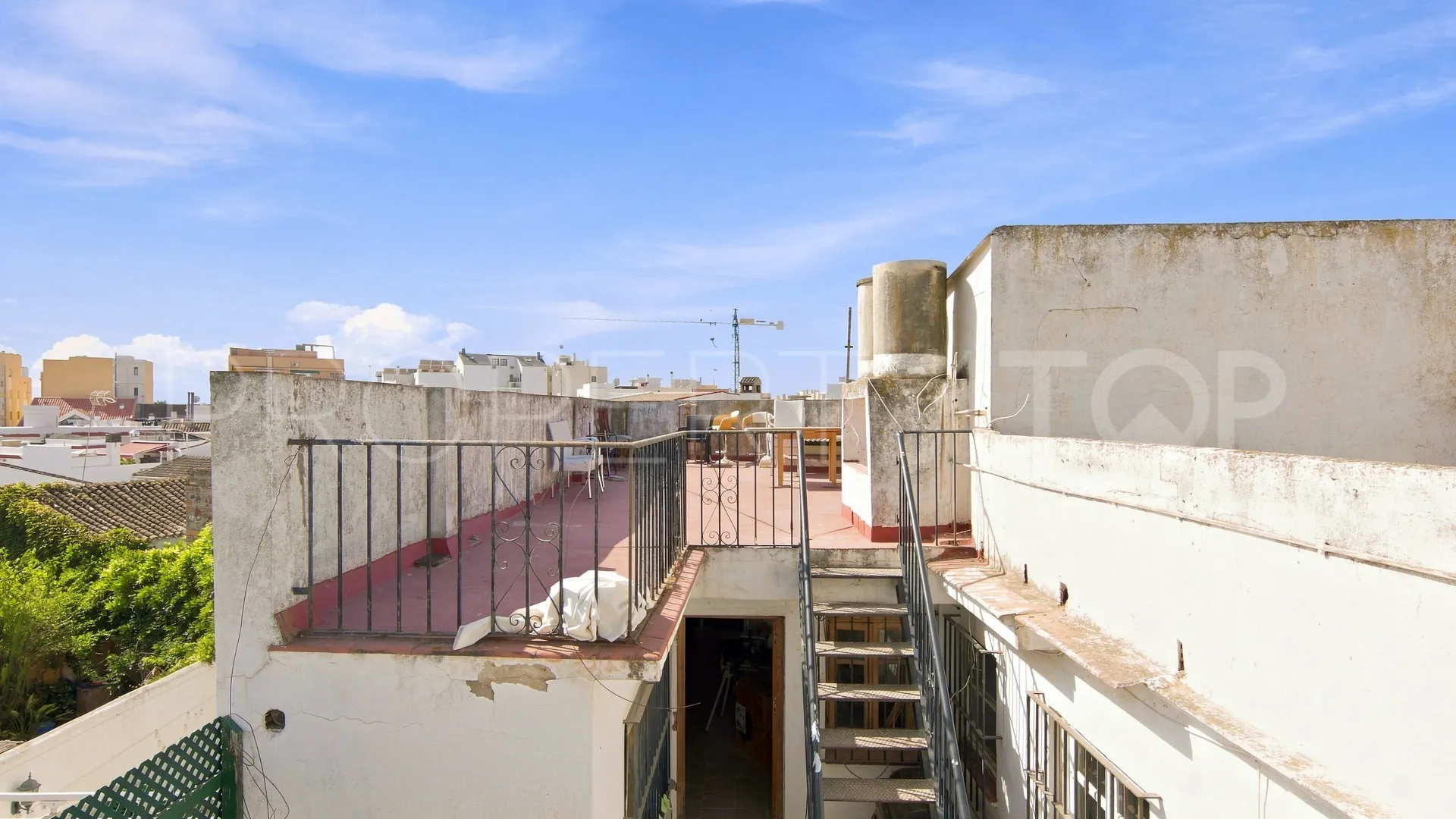 For sale Estepona Old Town 9 bedrooms town house