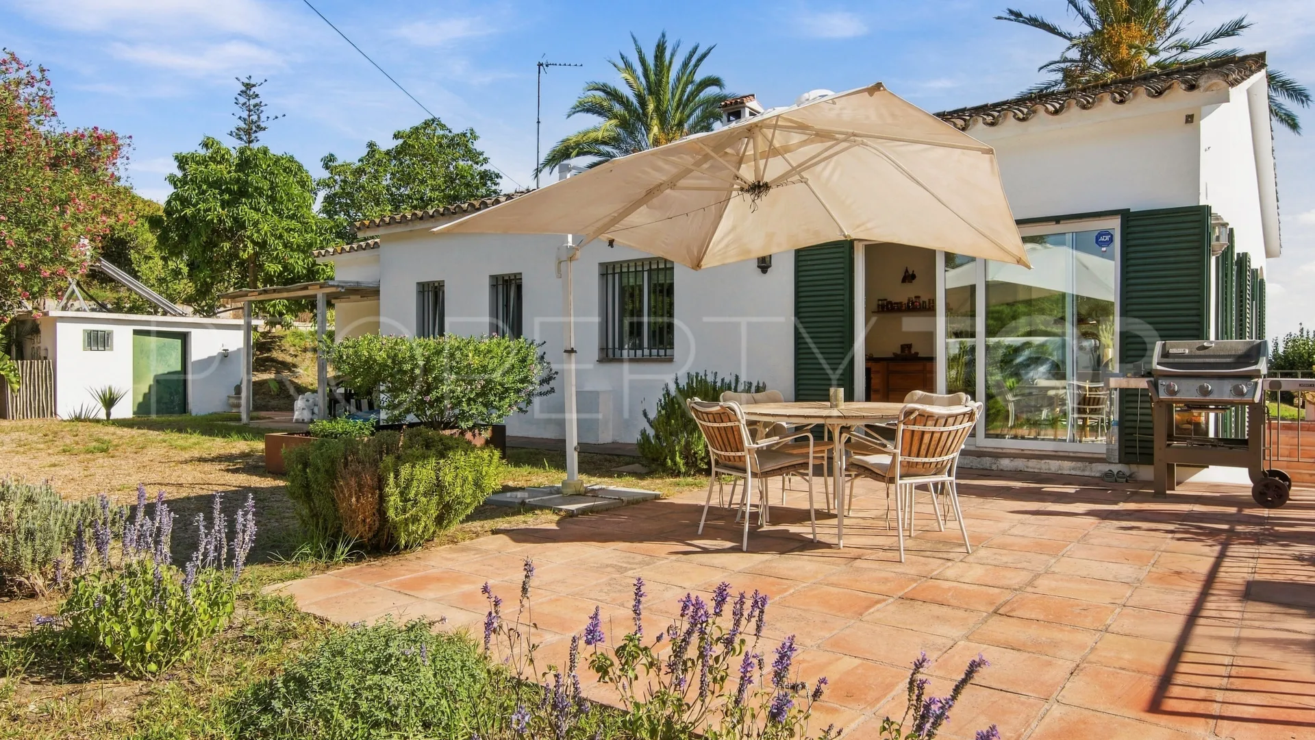 La Alberdina villa for sale
