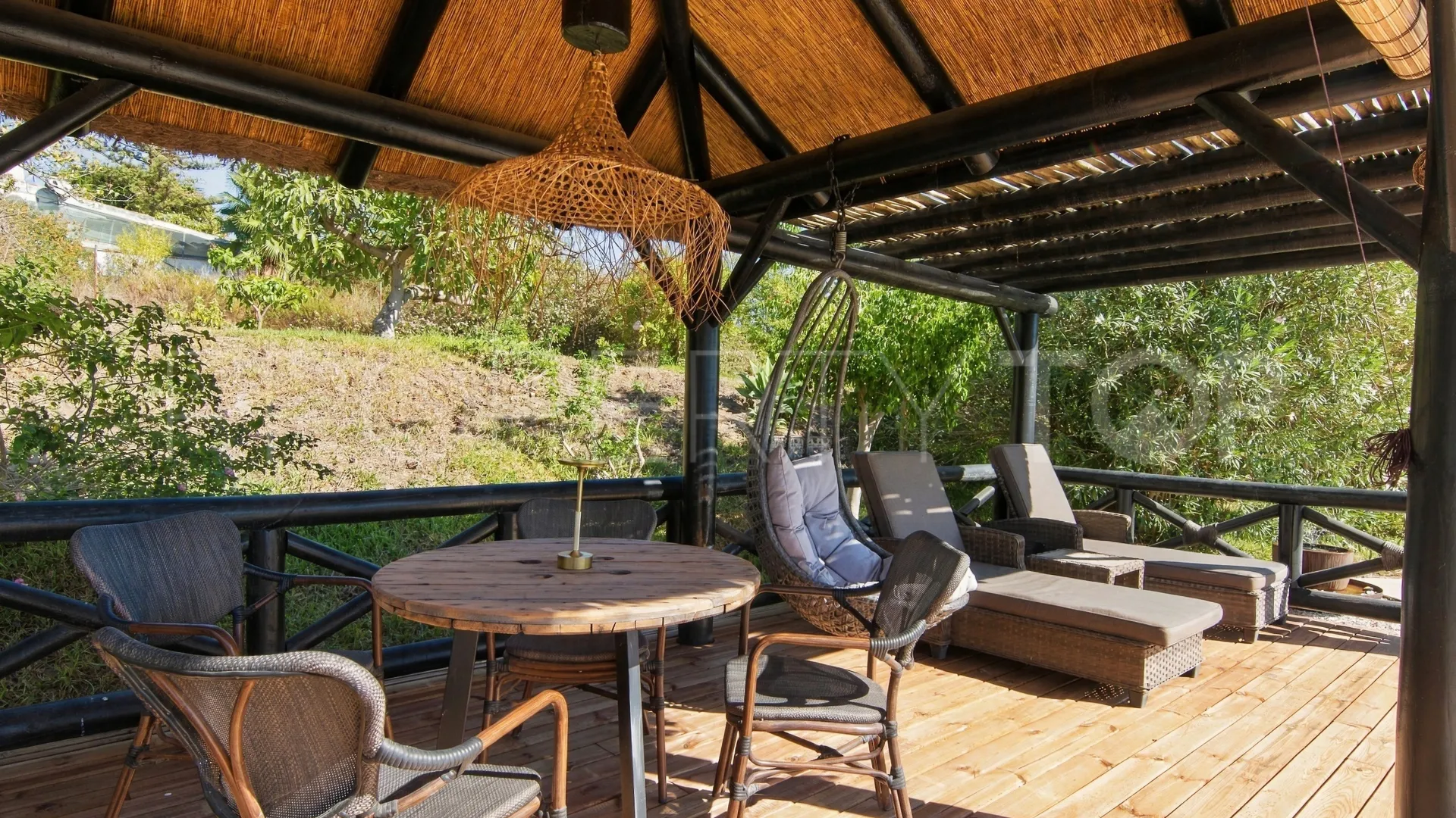 La Alberdina villa for sale