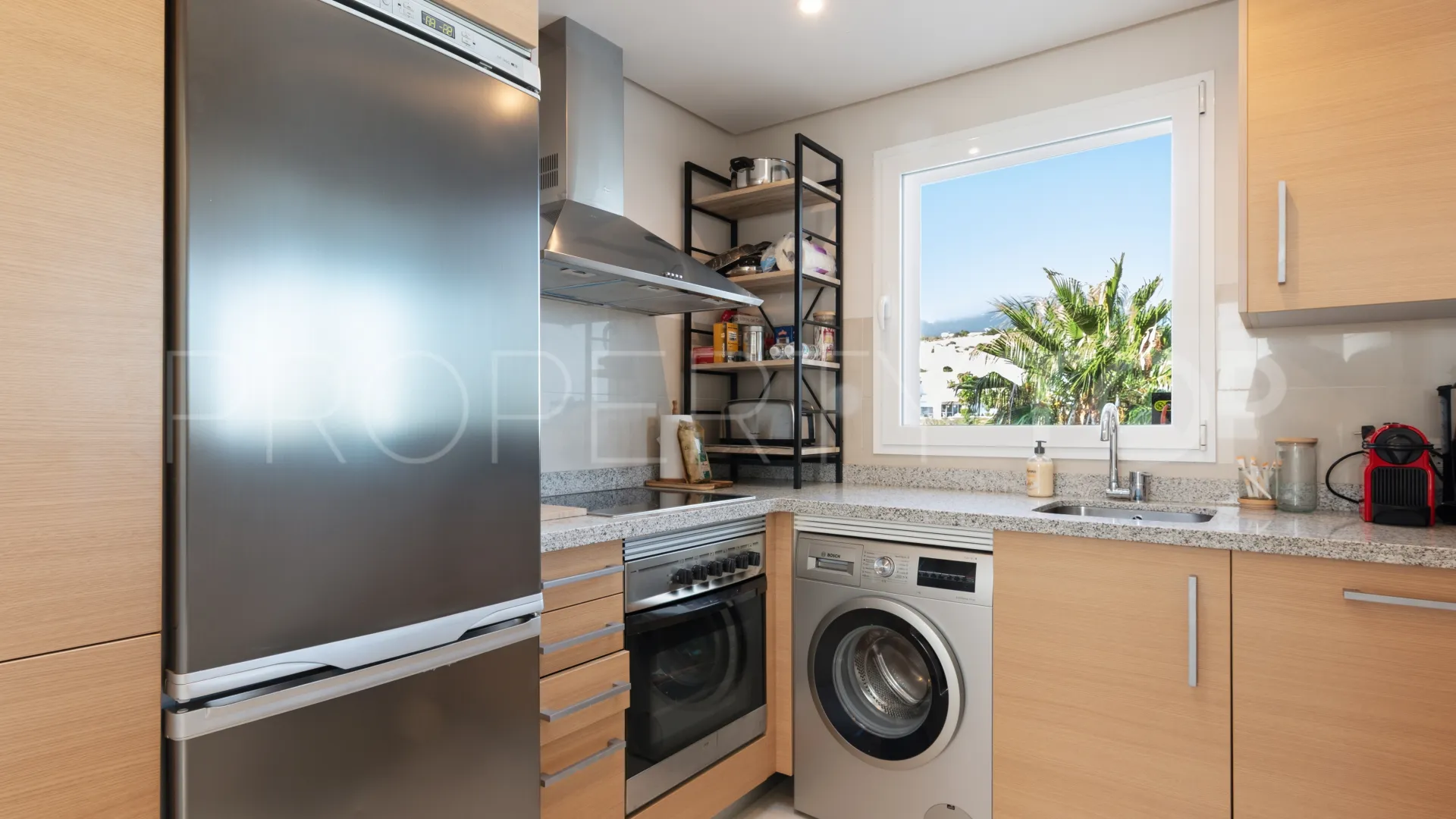 For sale penthouse in Alcazaba Lagoon with 2 bedrooms