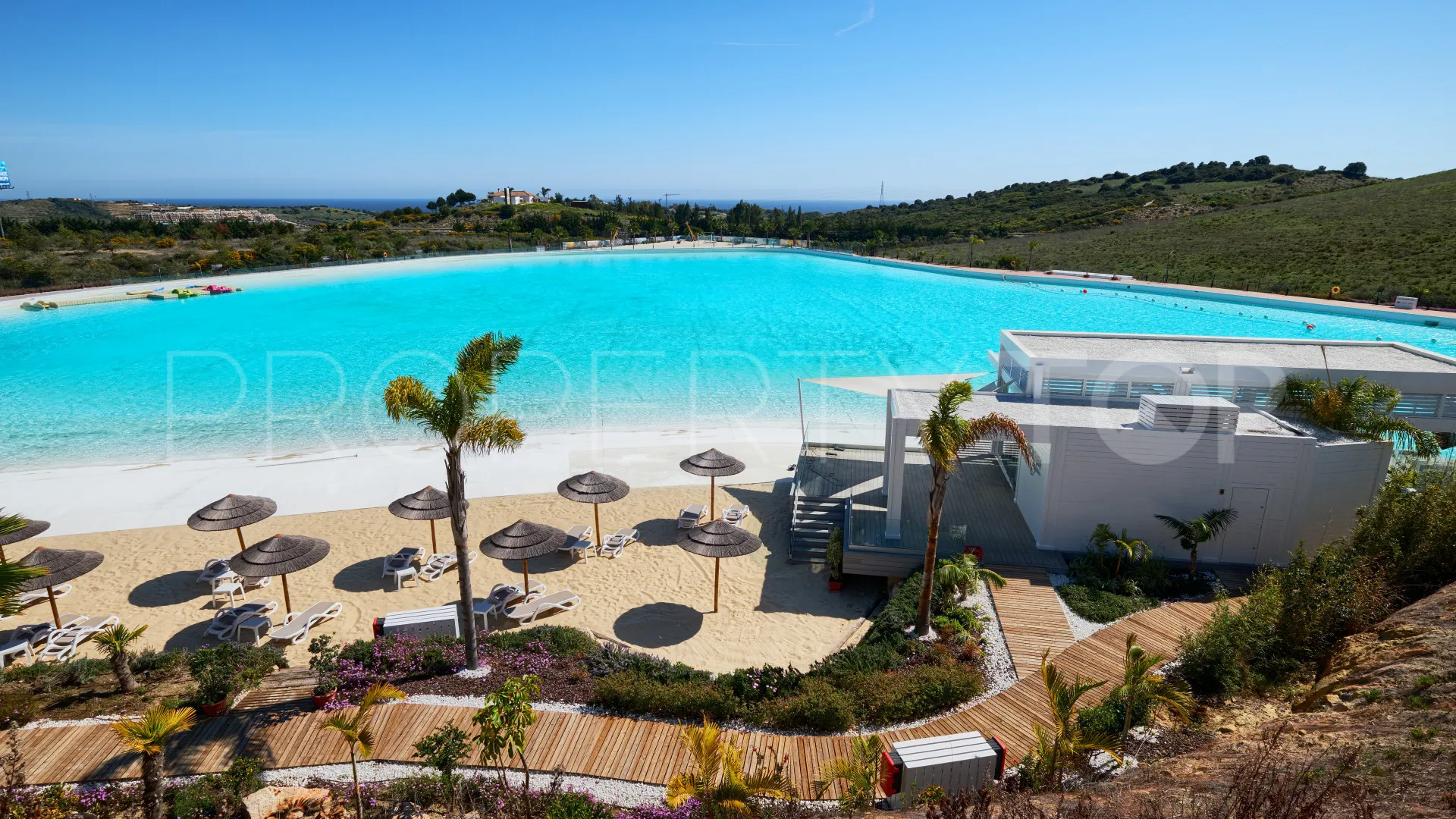 For sale penthouse in Alcazaba Lagoon with 2 bedrooms
