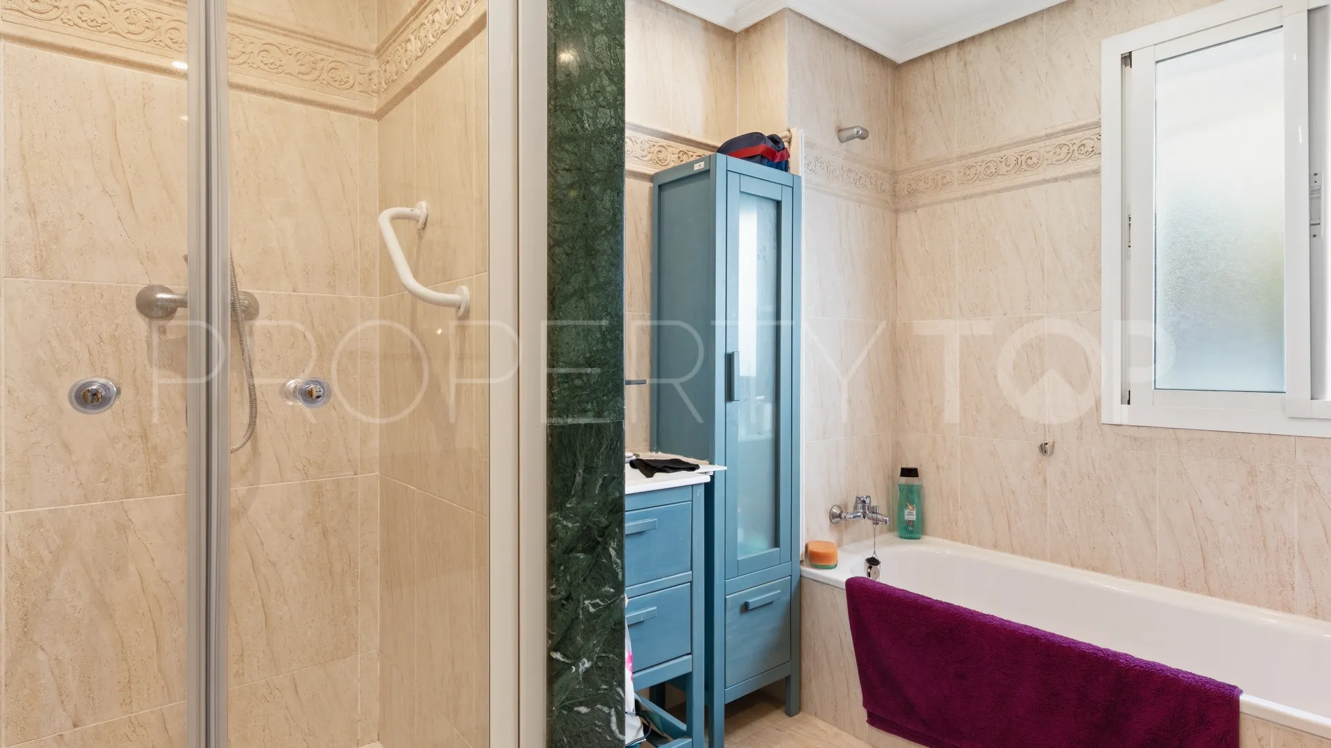 Apartamento en venta en Selwo Hills con 3 dormitorios