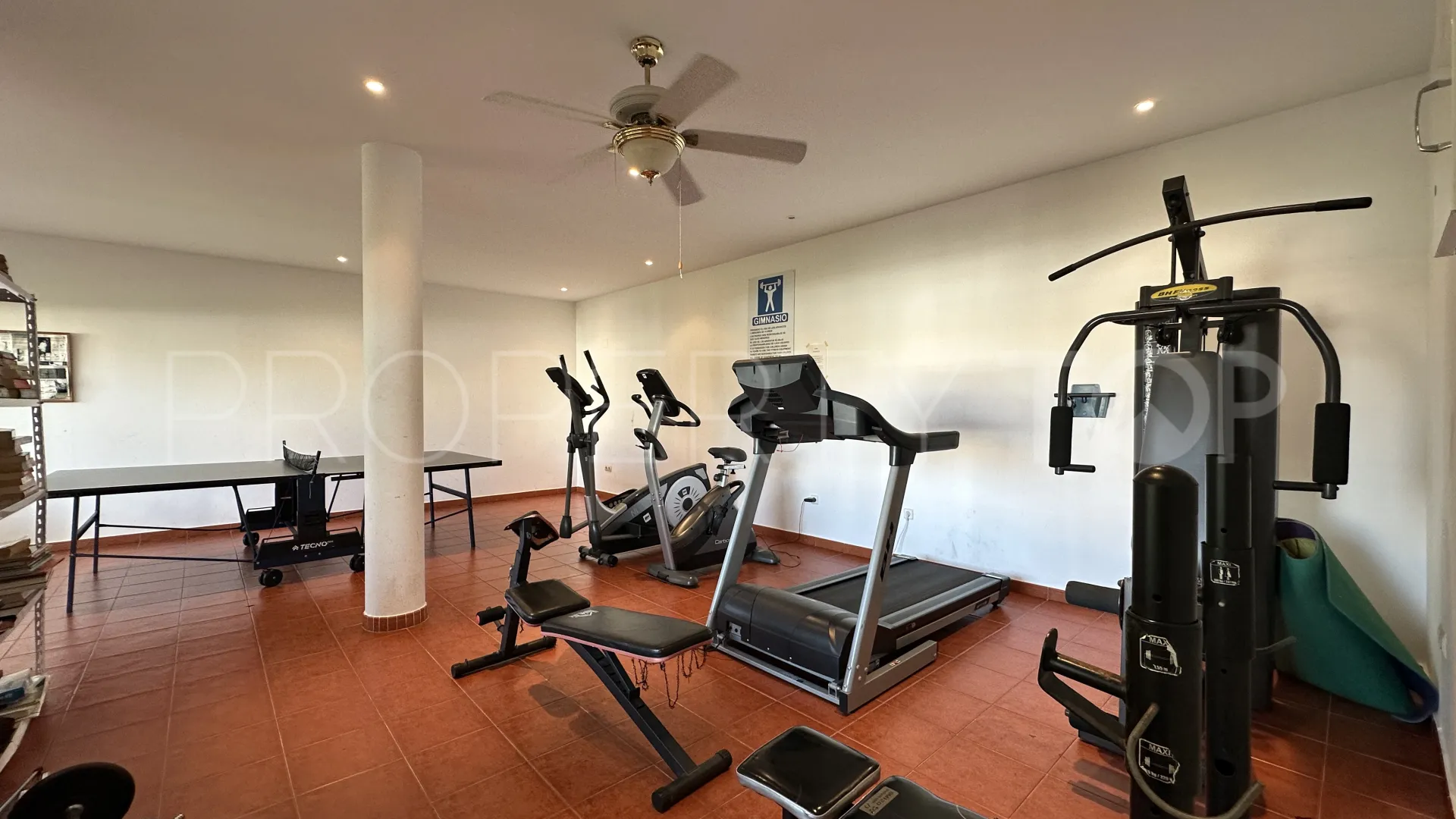 Apartamento en venta en Selwo Hills con 3 dormitorios