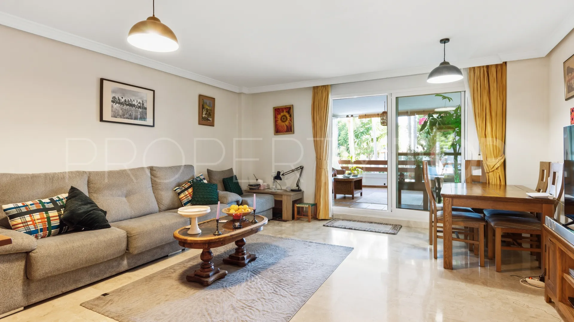 Apartamento en venta en Selwo Hills con 3 dormitorios