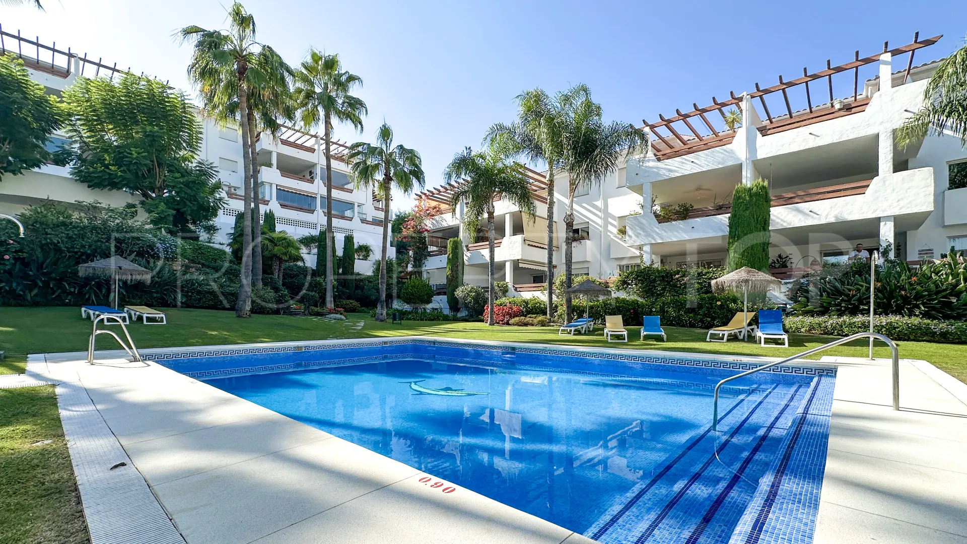 Apartamento en venta en Selwo Hills con 3 dormitorios
