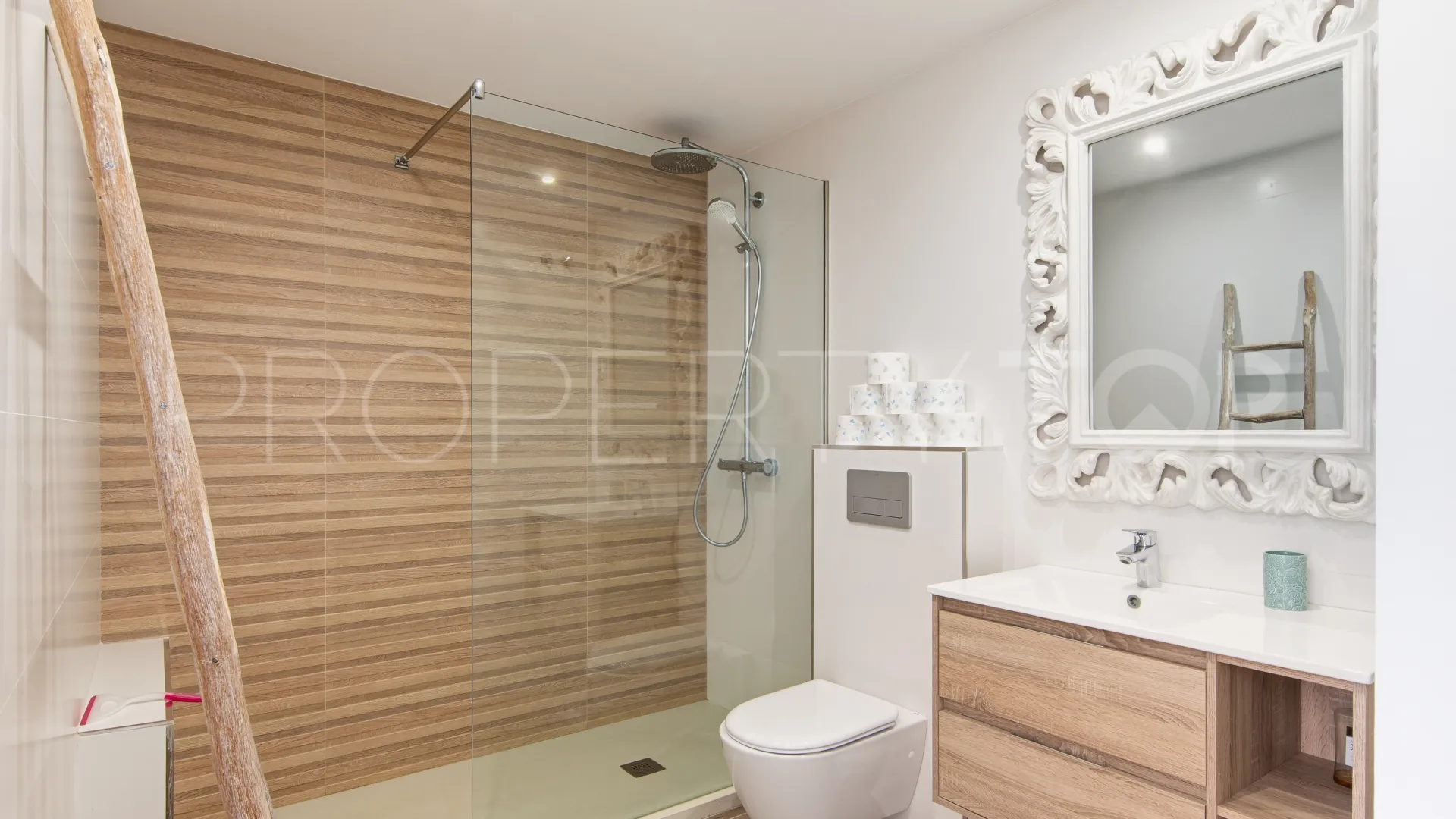 Apartamento a la venta con 2 dormitorios en Riviera Andaluza