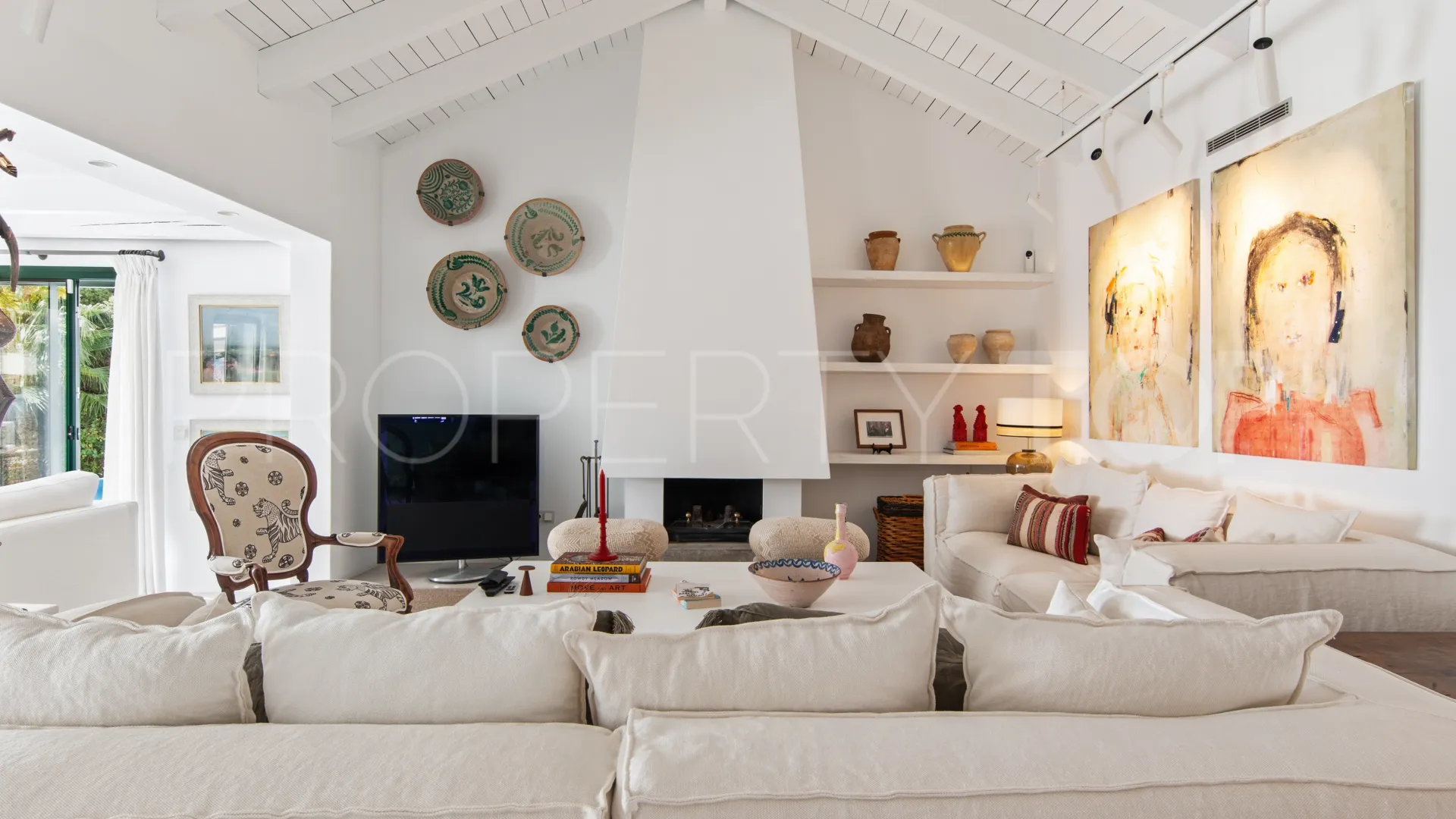 For sale villa in El Madroñal with 6 bedrooms