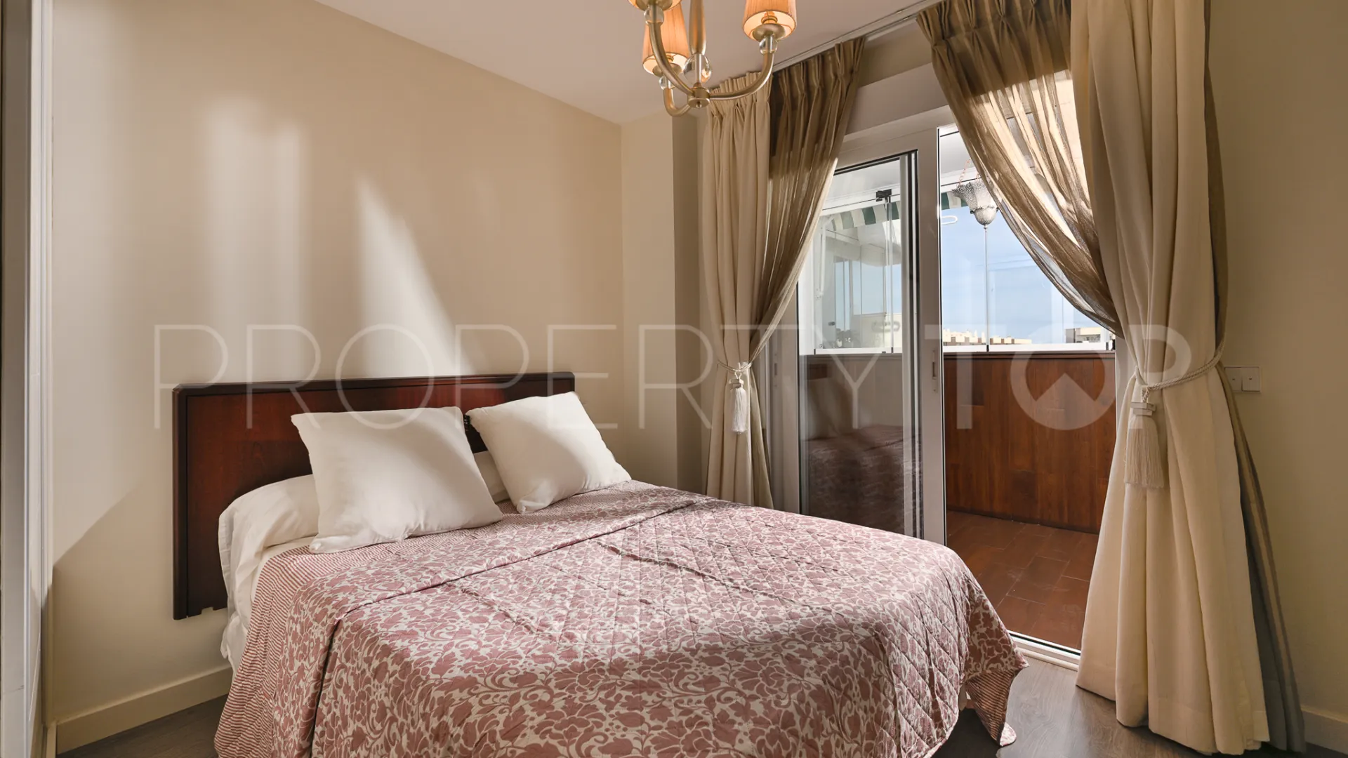 For sale Fuengirola 4 bedrooms apartment