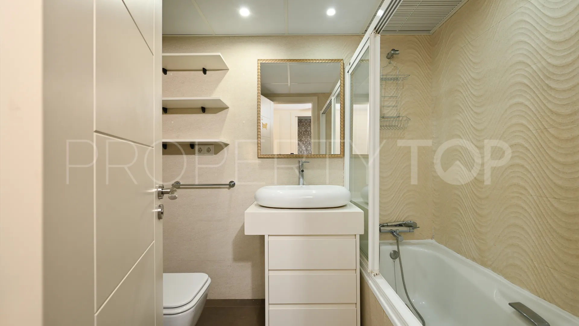 For sale Fuengirola 4 bedrooms apartment